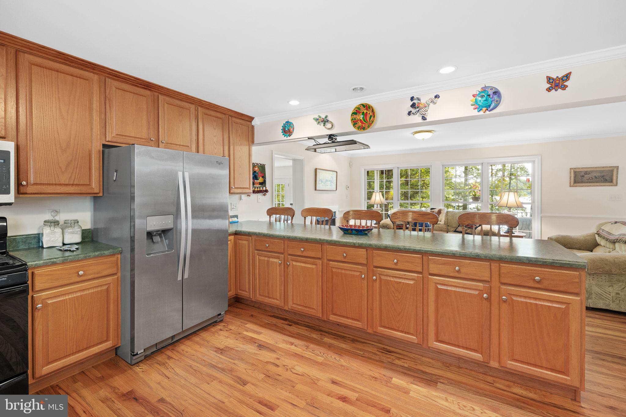 WESWOOD LAKE ESTATES - Residential