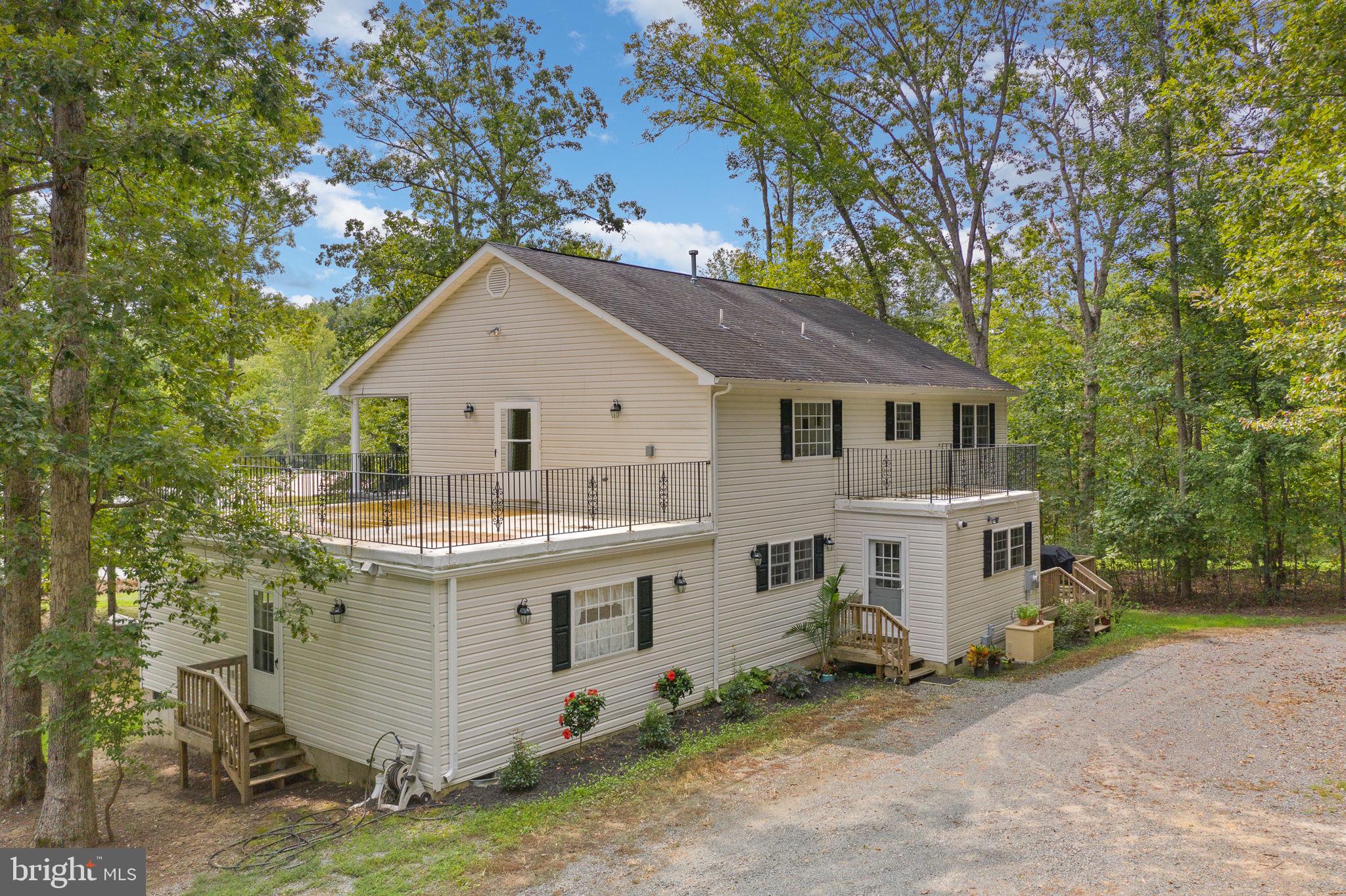 WESWOOD LAKE ESTATES - Residential