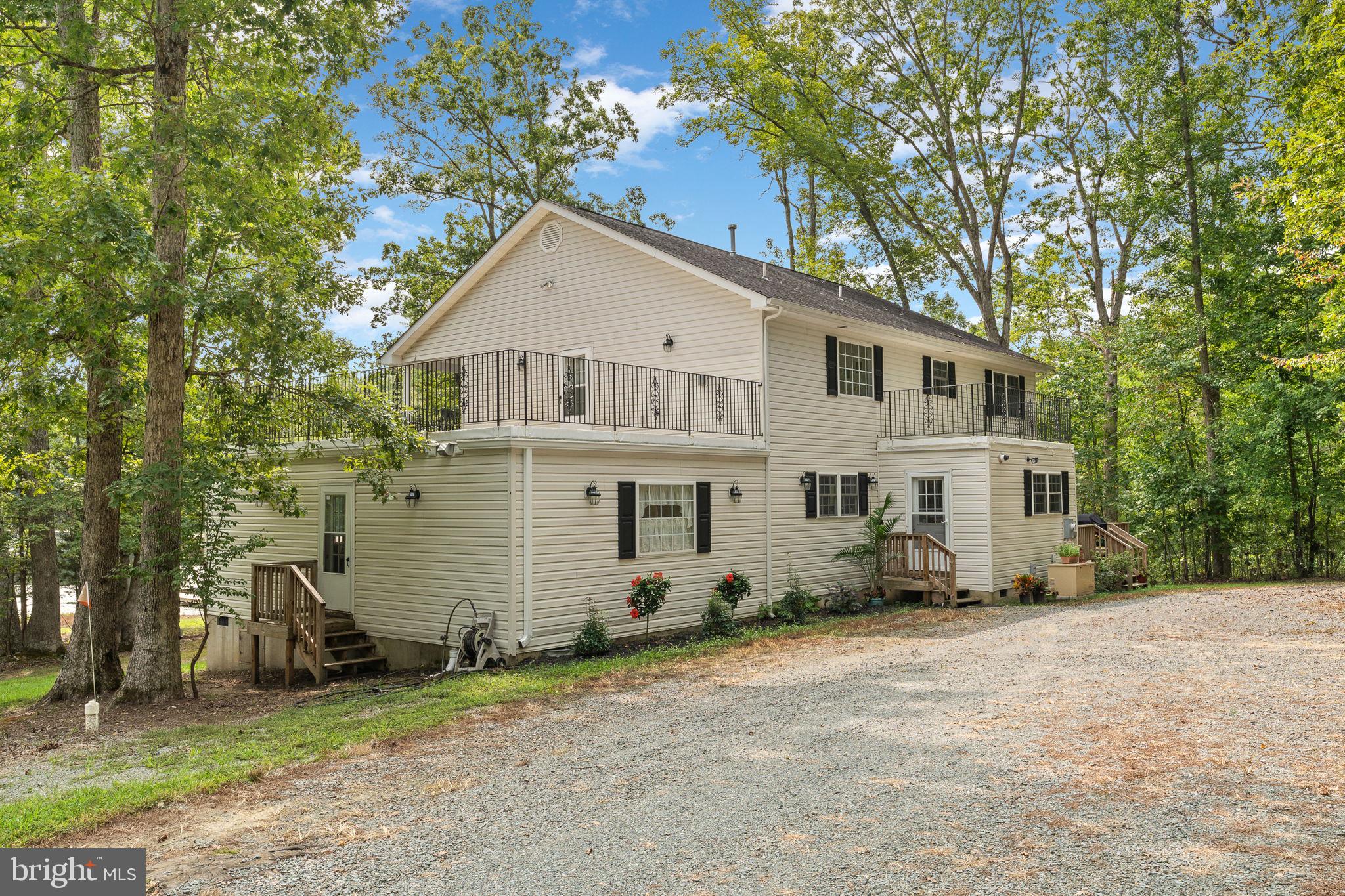 WESWOOD LAKE ESTATES - Residential