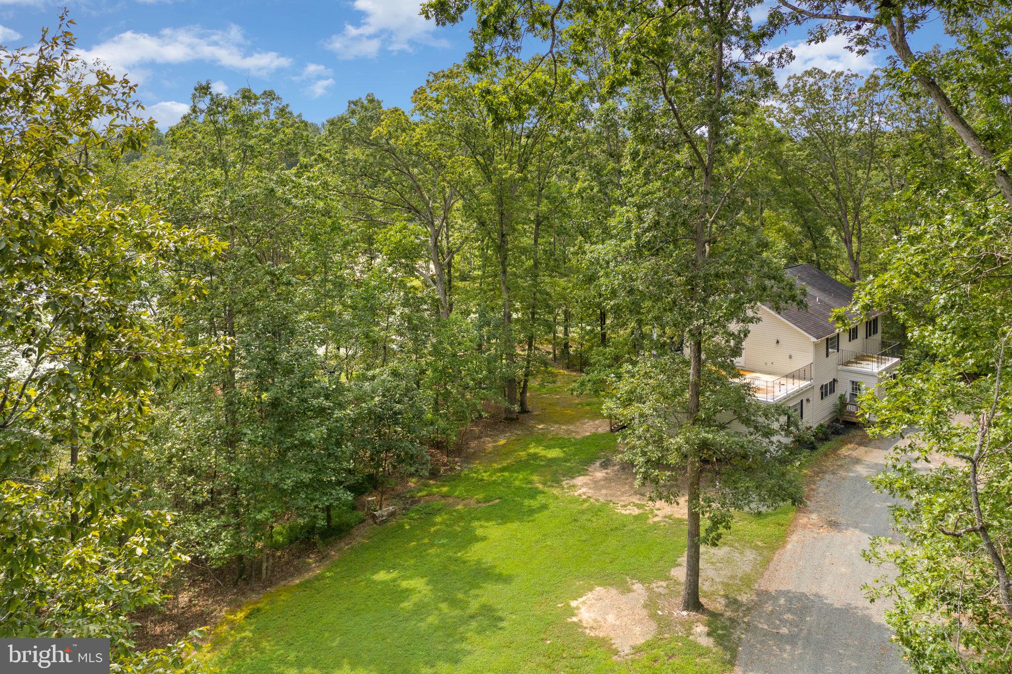 WESWOOD LAKE ESTATES - Residential