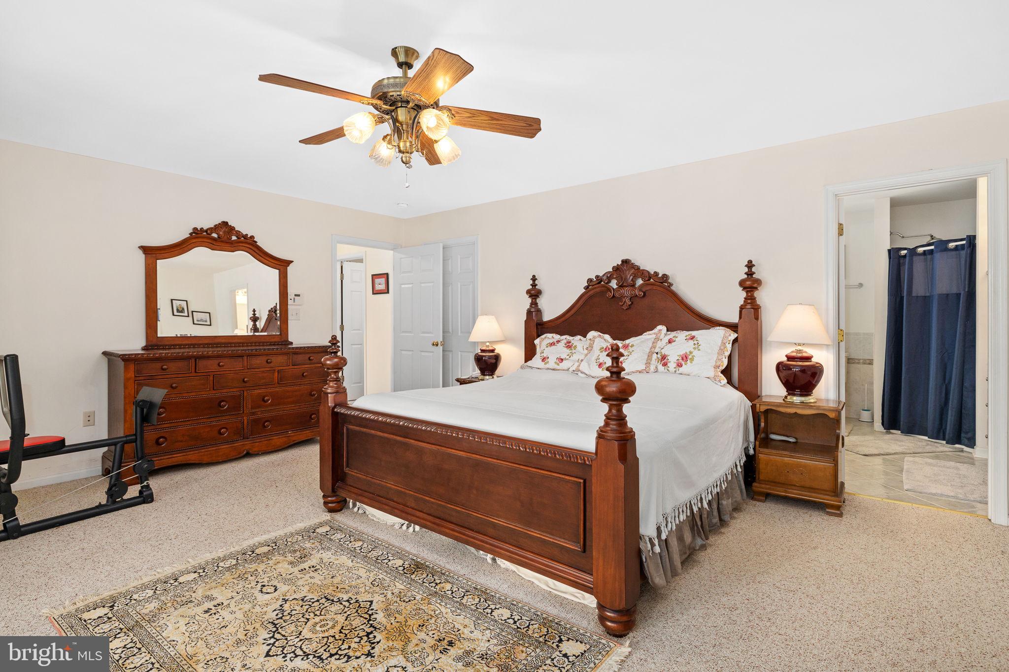 WESWOOD LAKE ESTATES - Residential