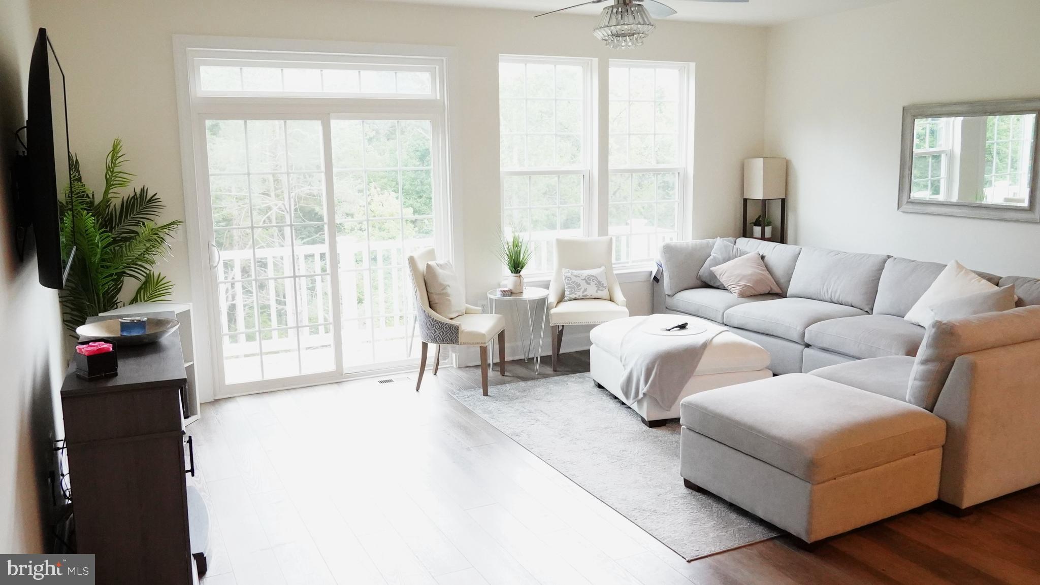 HAYMARKET CROSSING - Residential