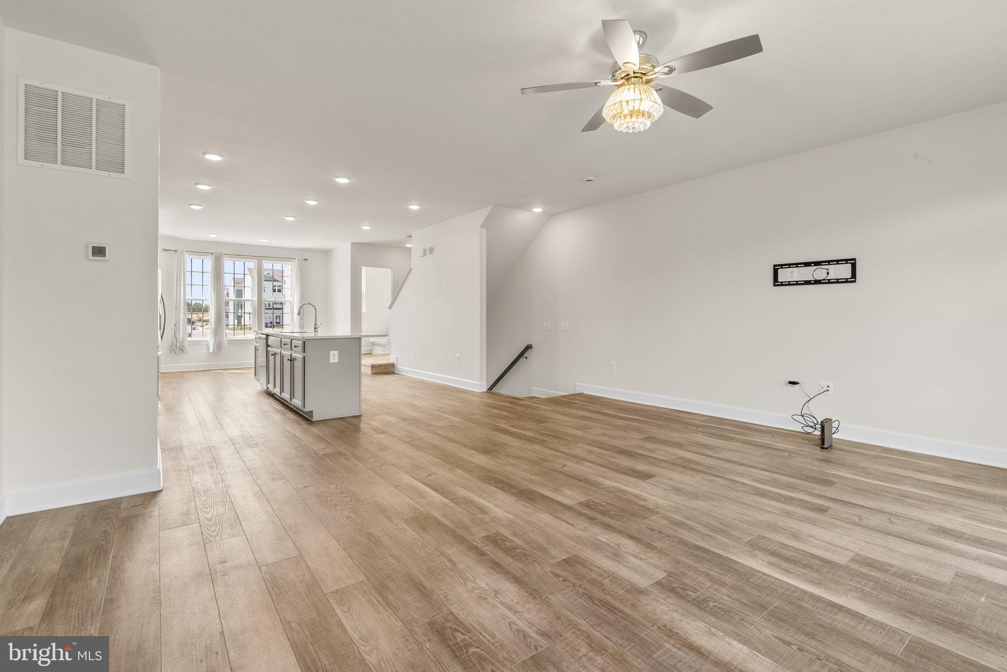 HAYMARKET CROSSING - Residential