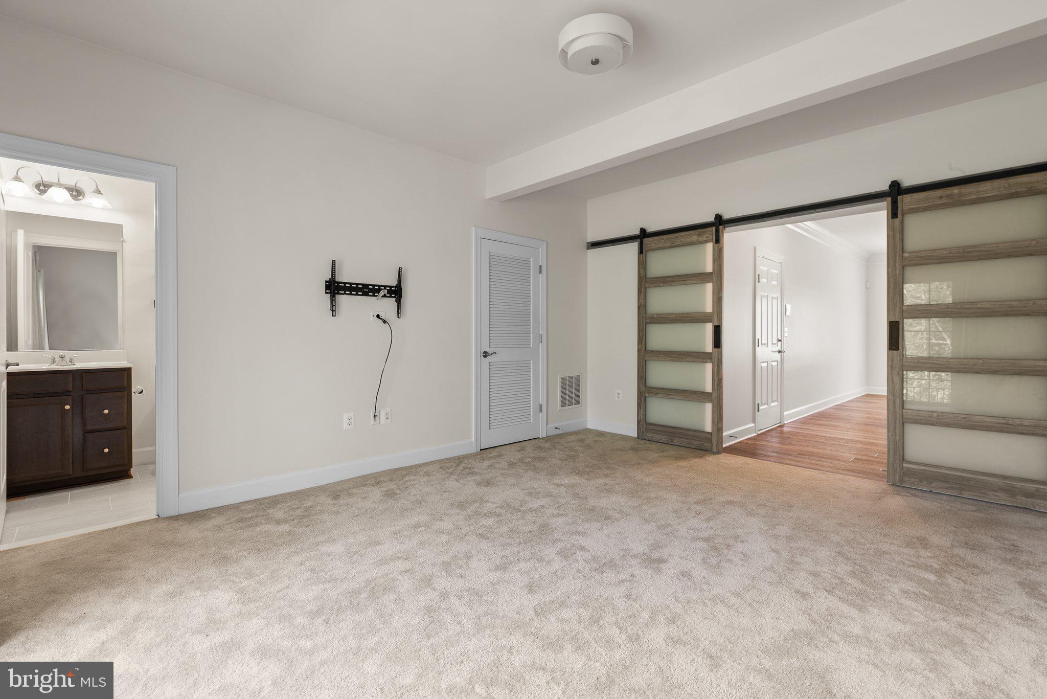 HAYMARKET CROSSING - Residential