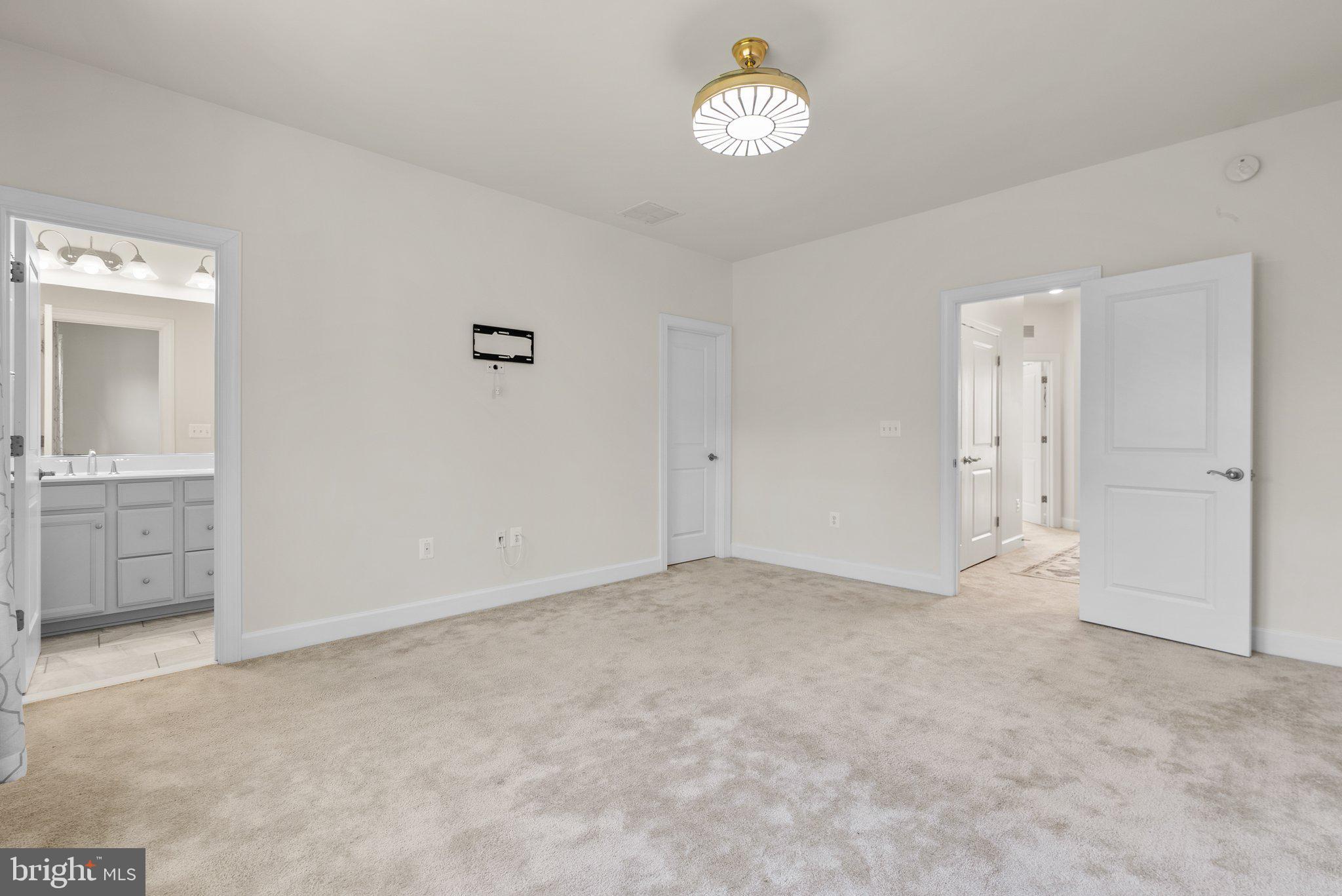 HAYMARKET CROSSING - Residential