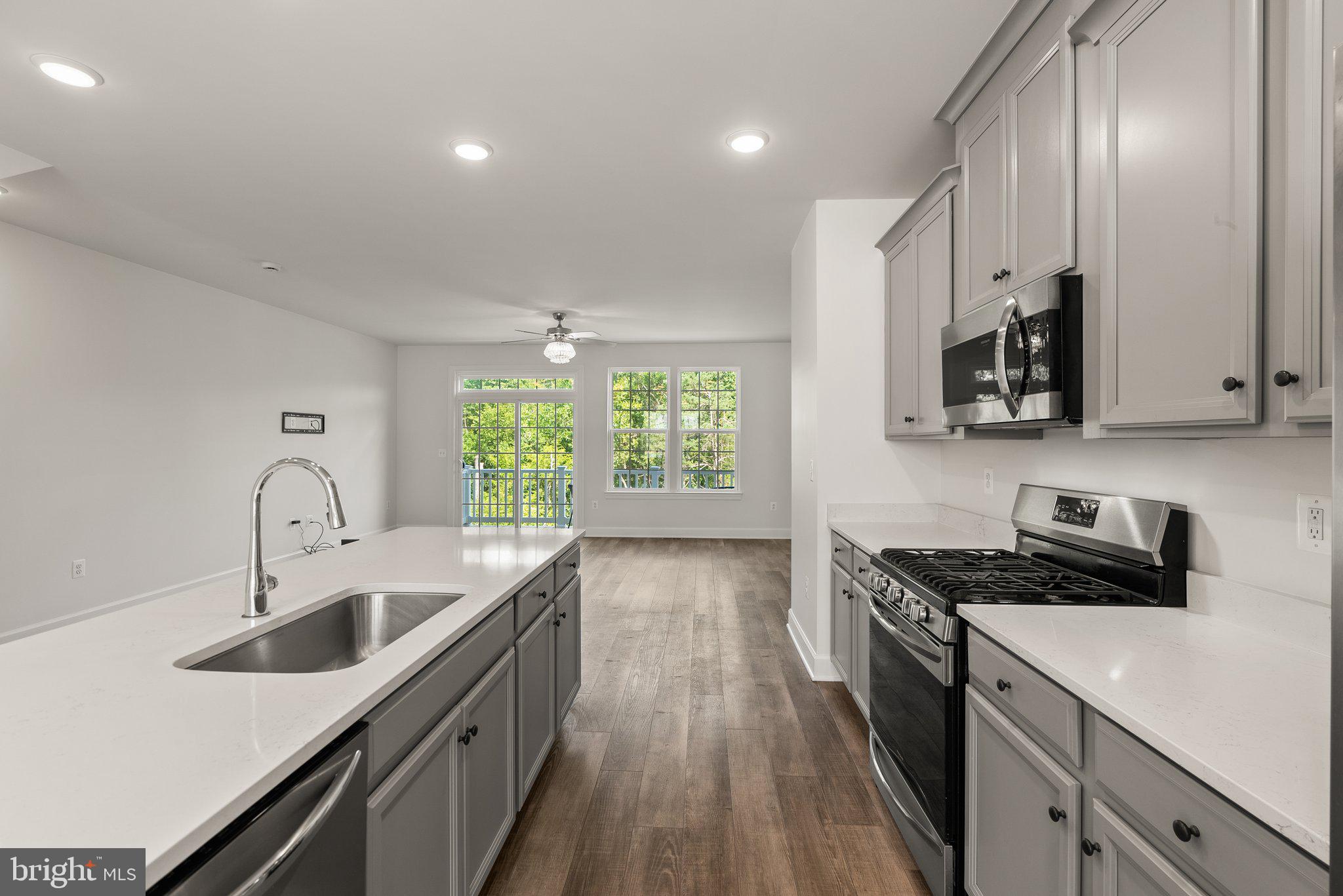 HAYMARKET CROSSING - Residential