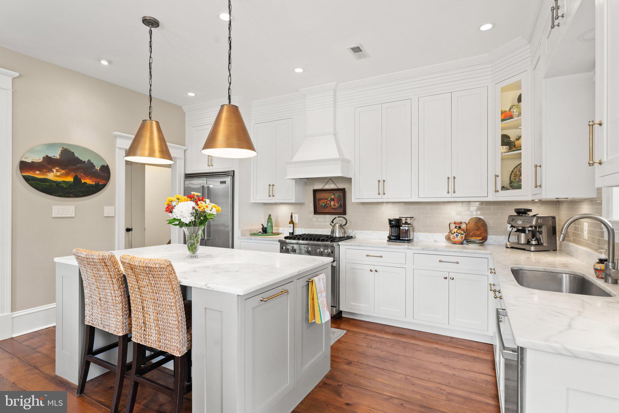 CAPITOL HILL - Residential
