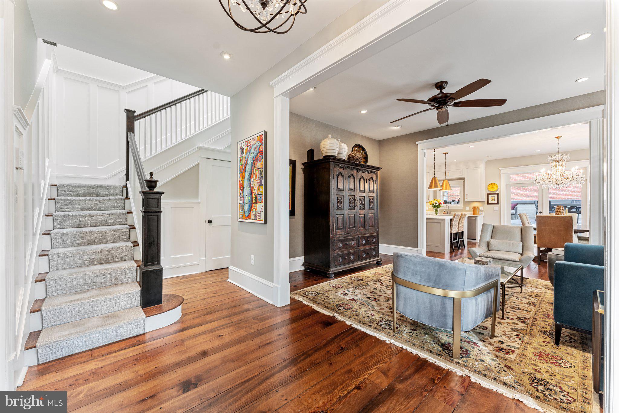 CAPITOL HILL - Residential