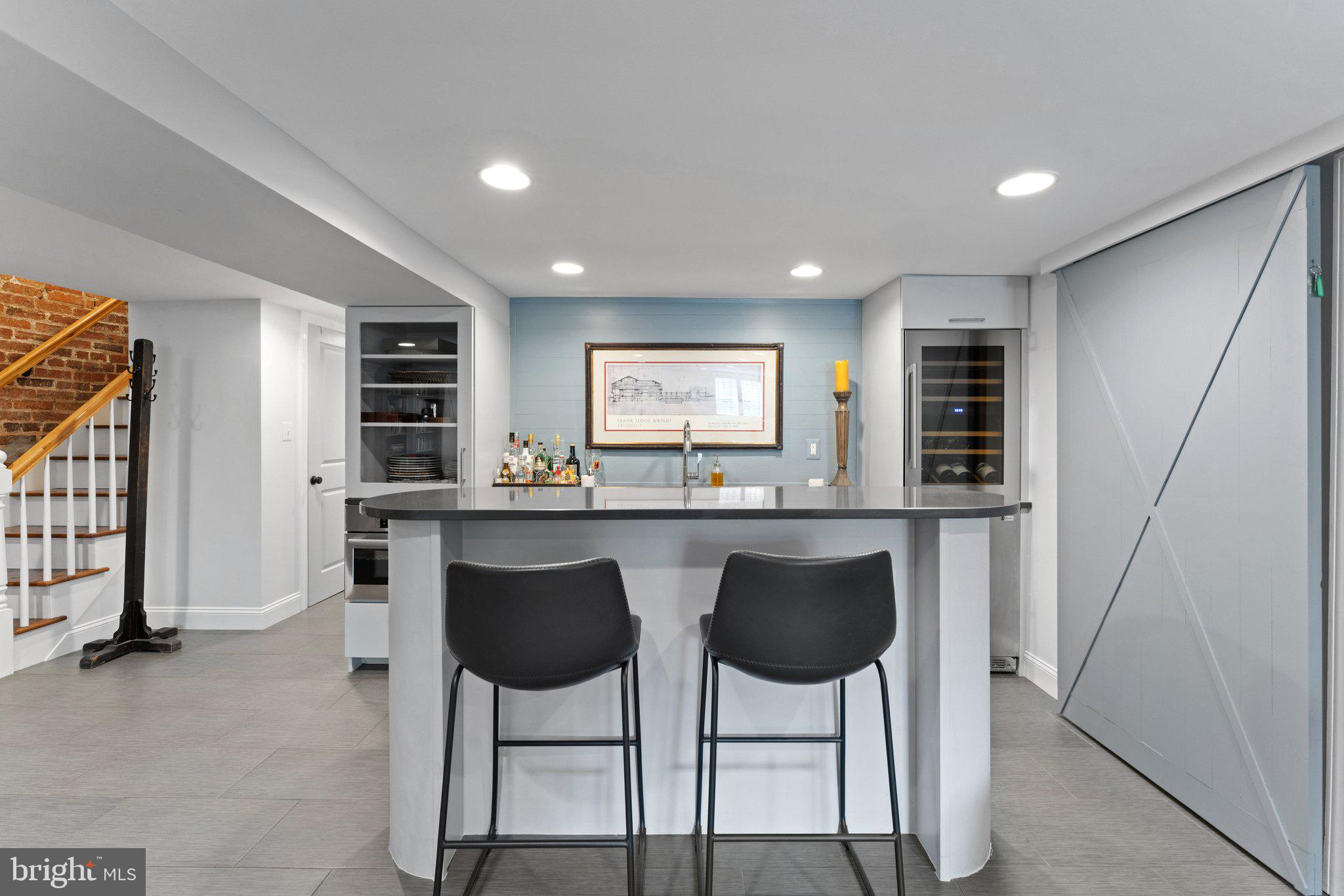 CAPITOL HILL - Residential
