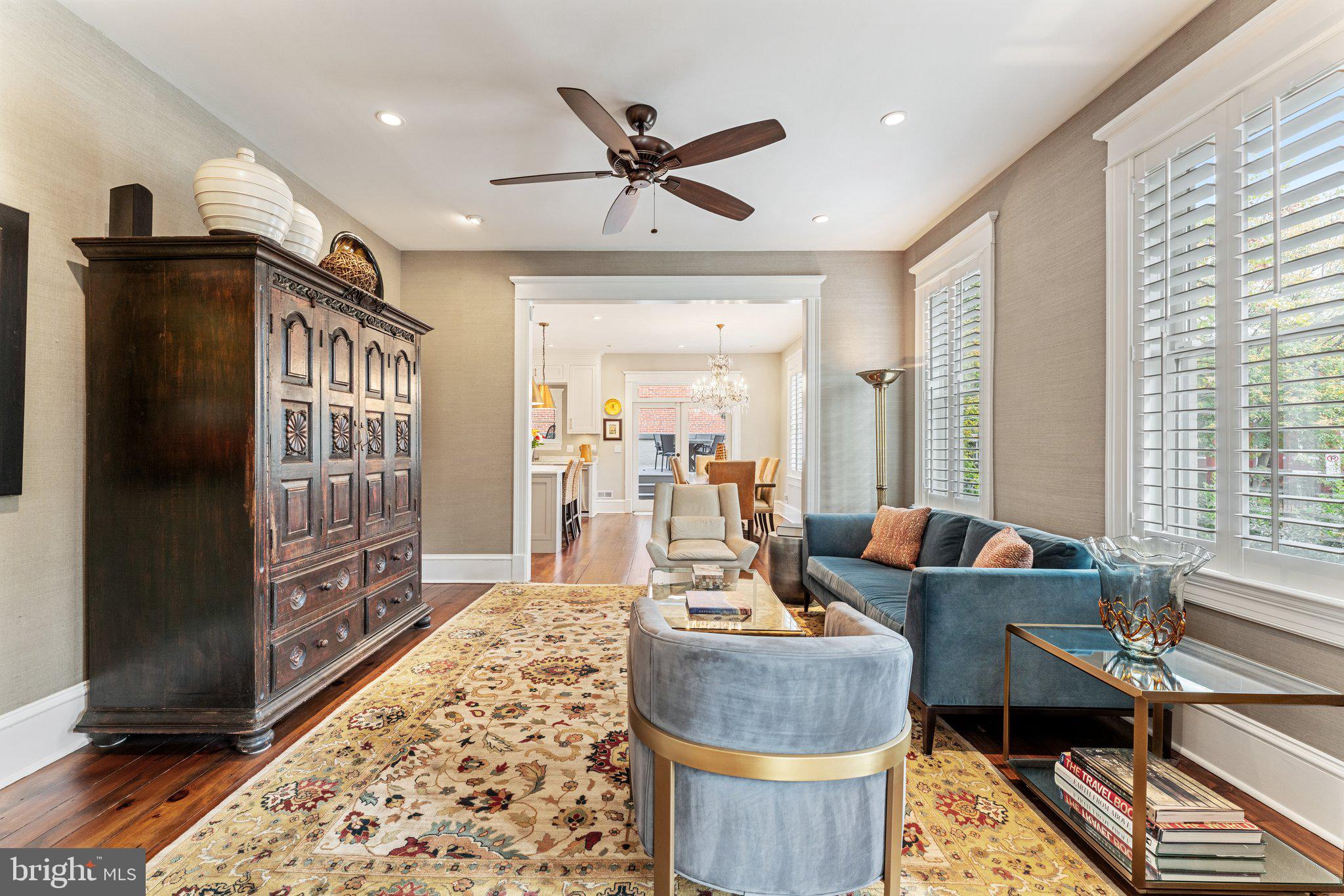 CAPITOL HILL - Residential