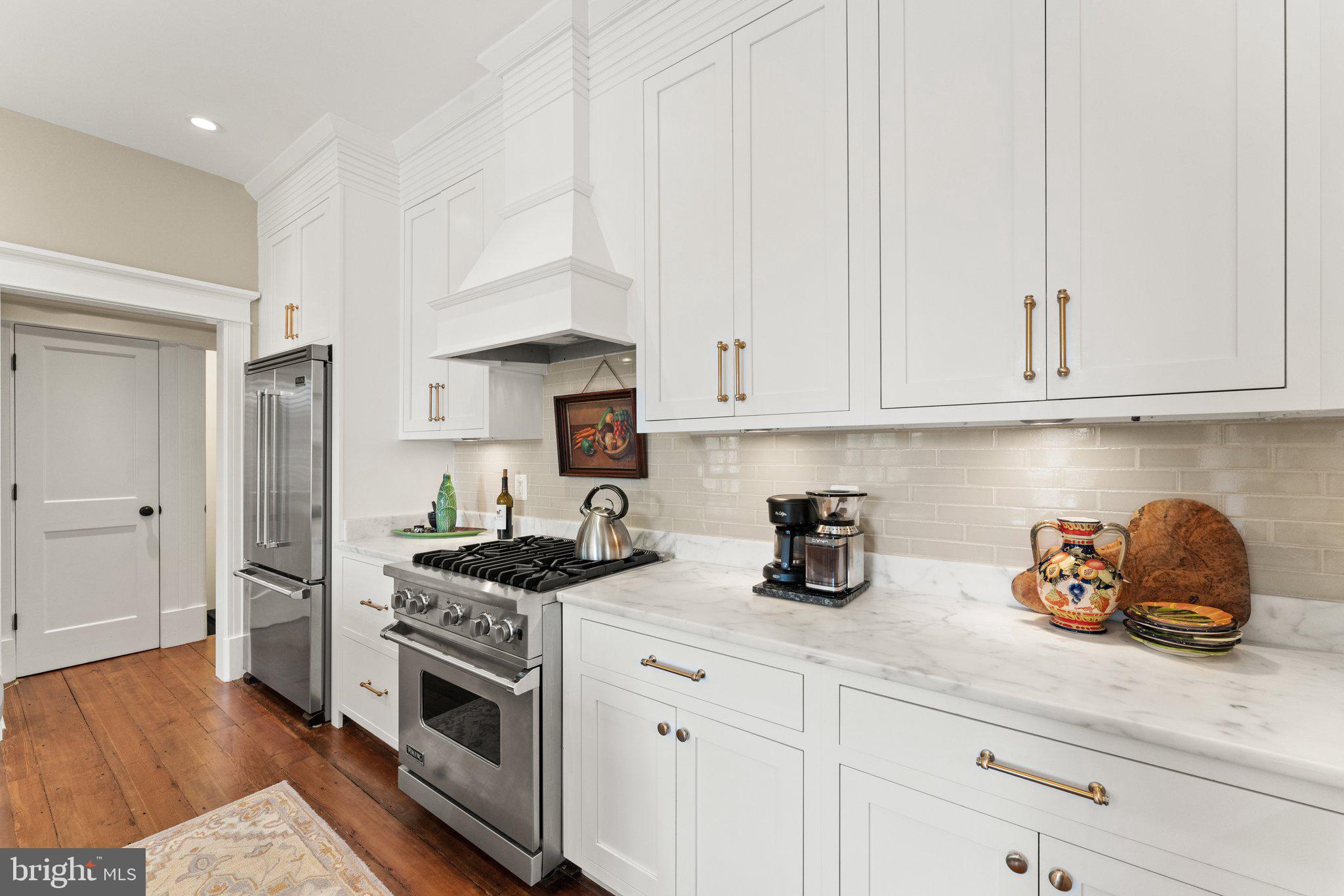 CAPITOL HILL - Residential