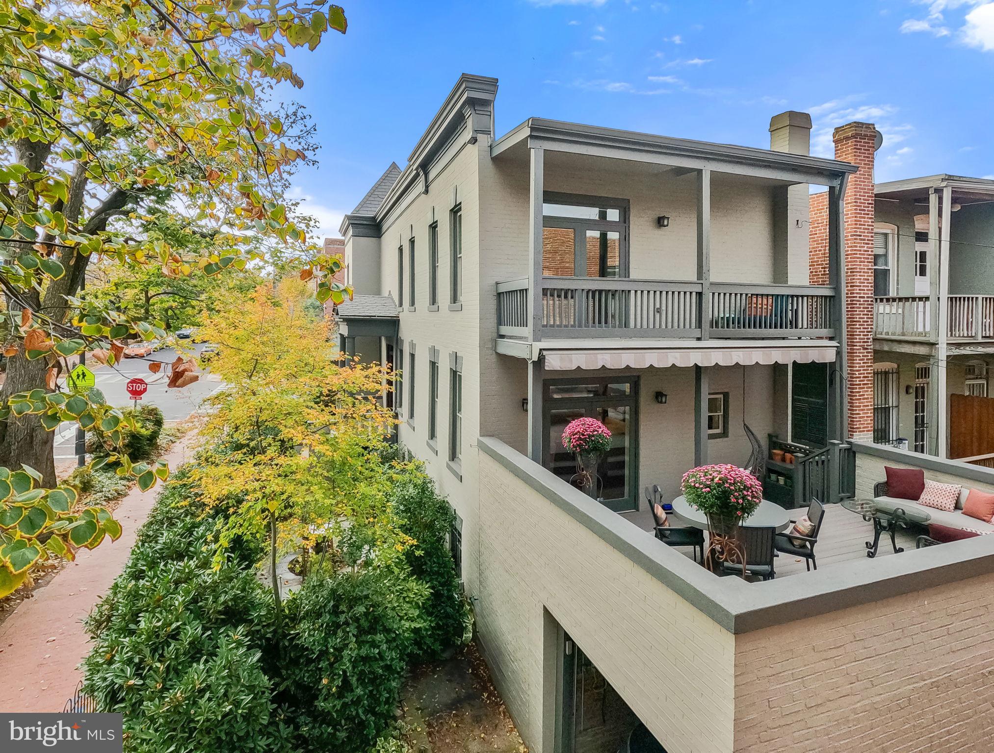 CAPITOL HILL - Residential