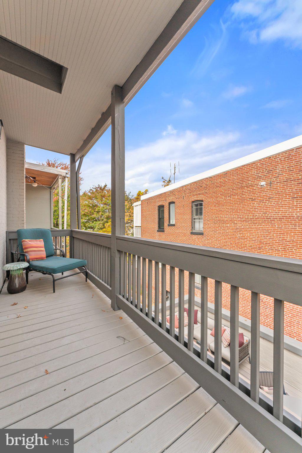 CAPITOL HILL - Residential
