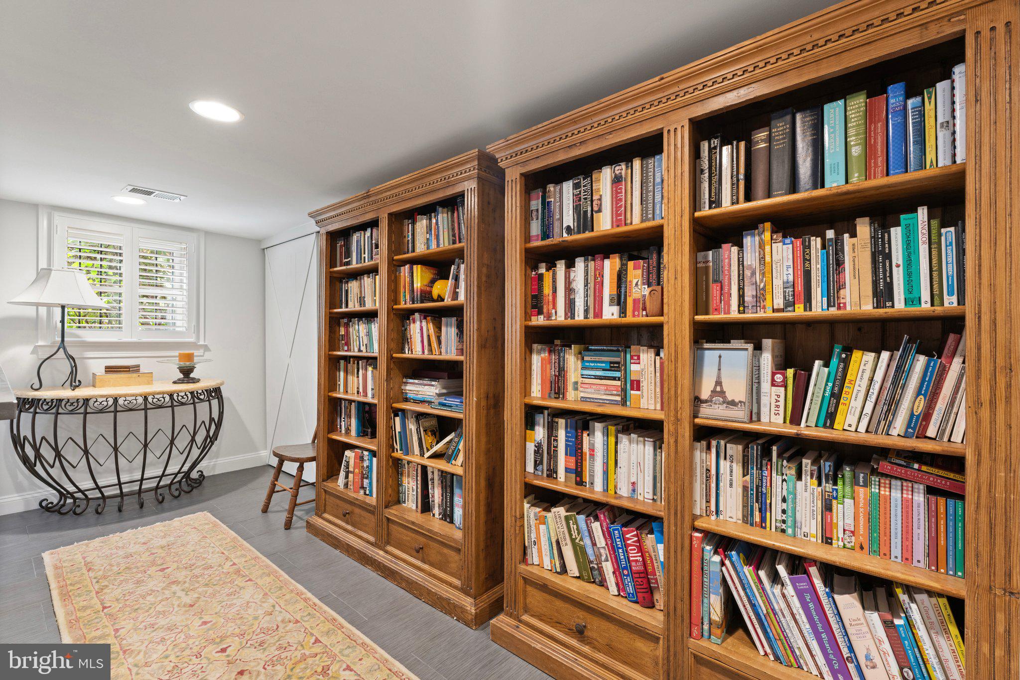 CAPITOL HILL - Residential
