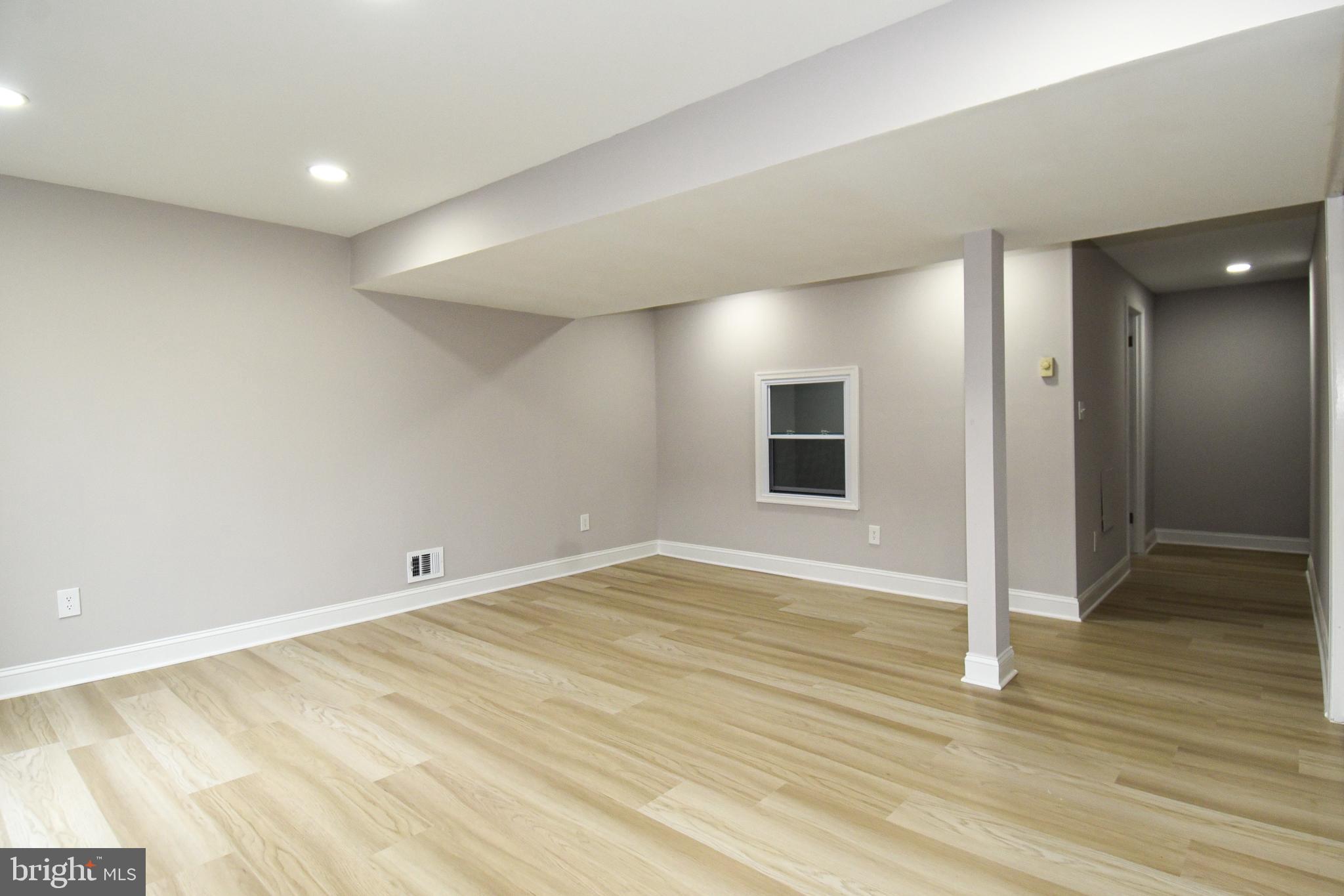 CHURCHILL TOWN SECTOR - Residential