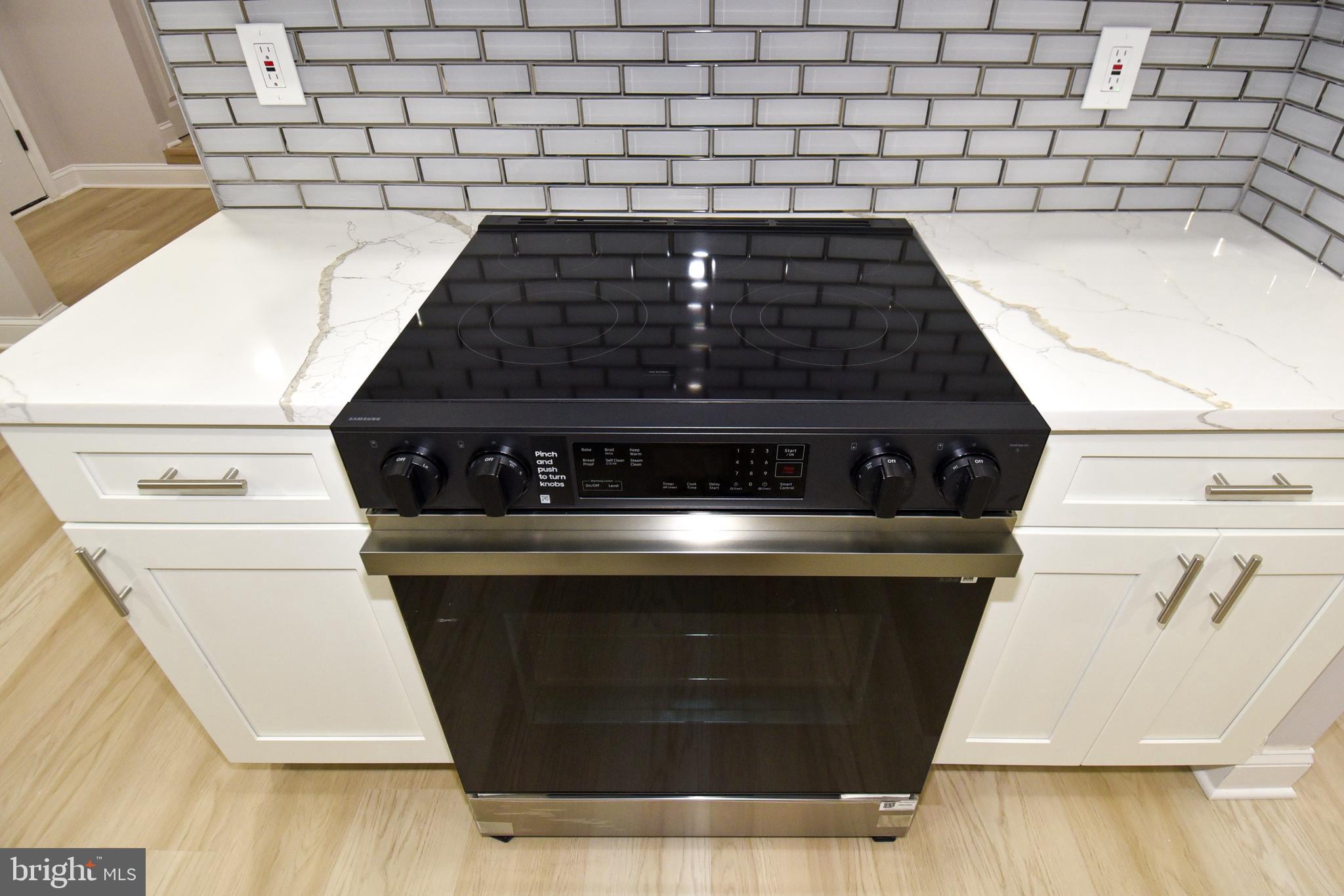 CHURCHILL TOWN SECTOR - Residential