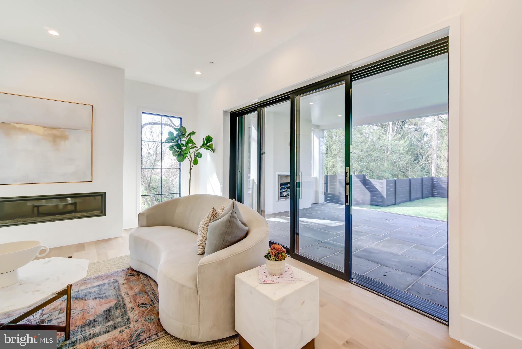 CABIN JOHN PARK - Residential