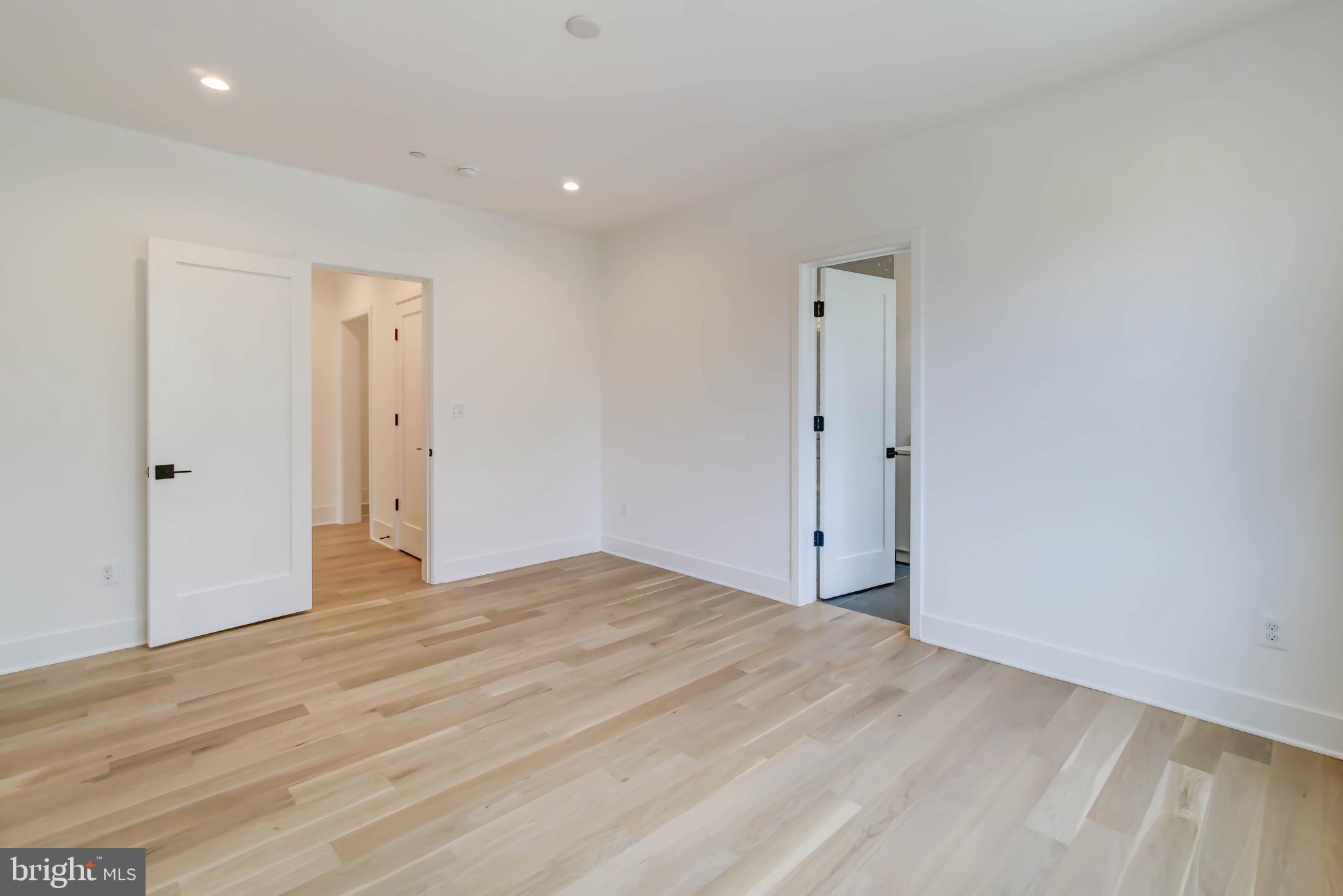 CABIN JOHN PARK - Residential