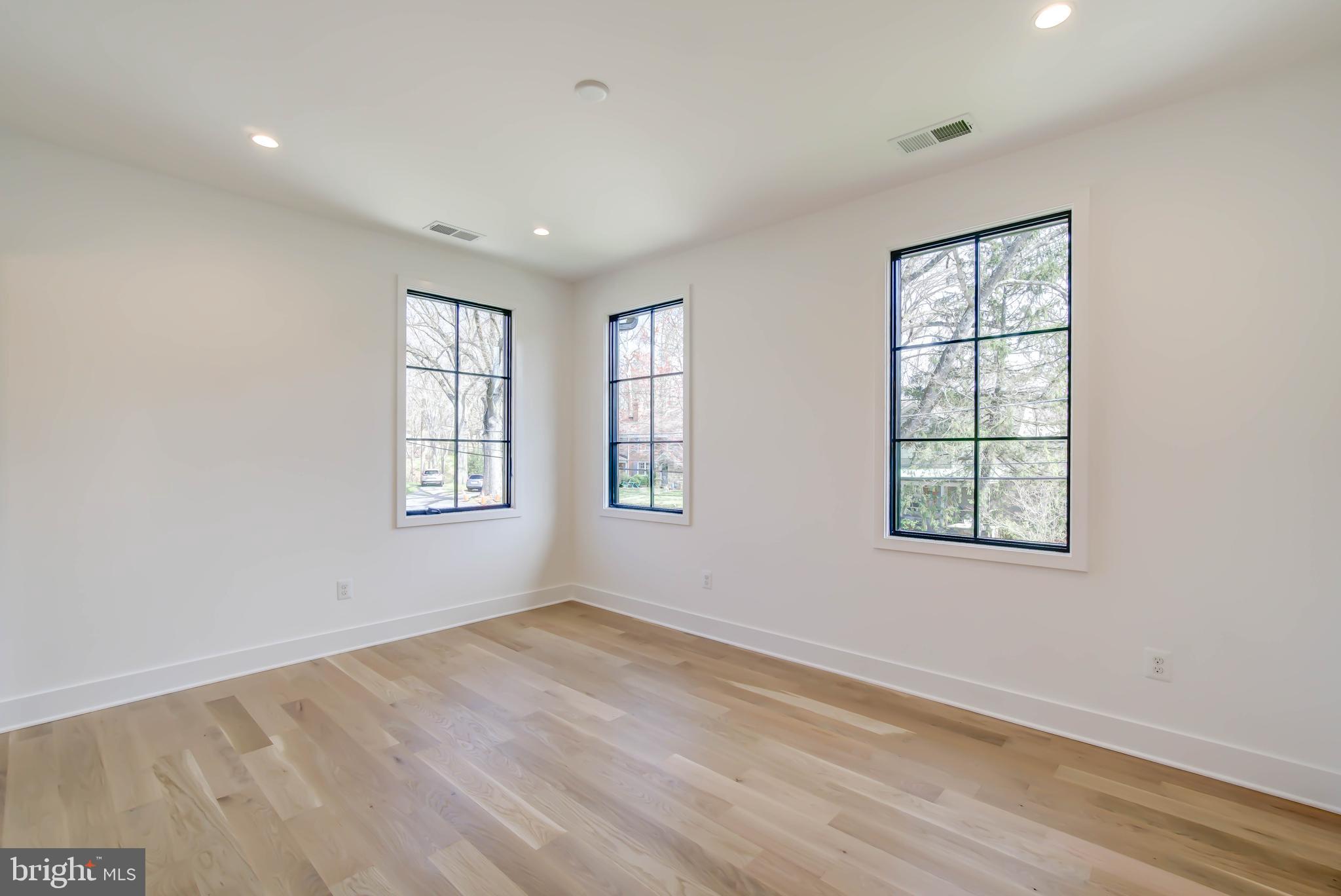 CABIN JOHN PARK - Residential