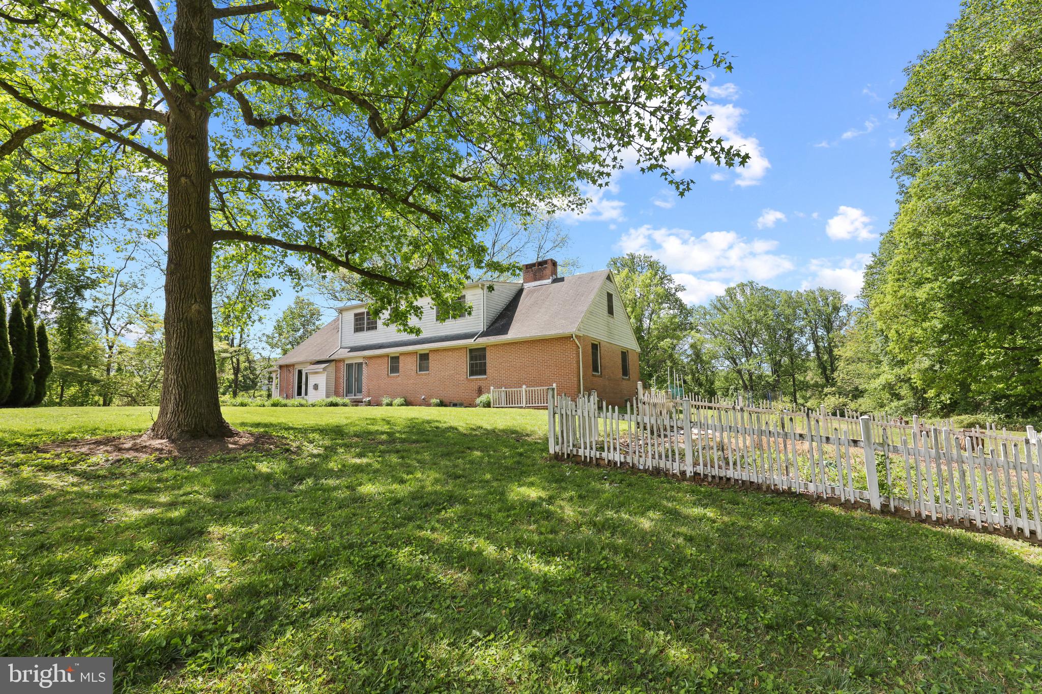 BRANTWOOD - Residential