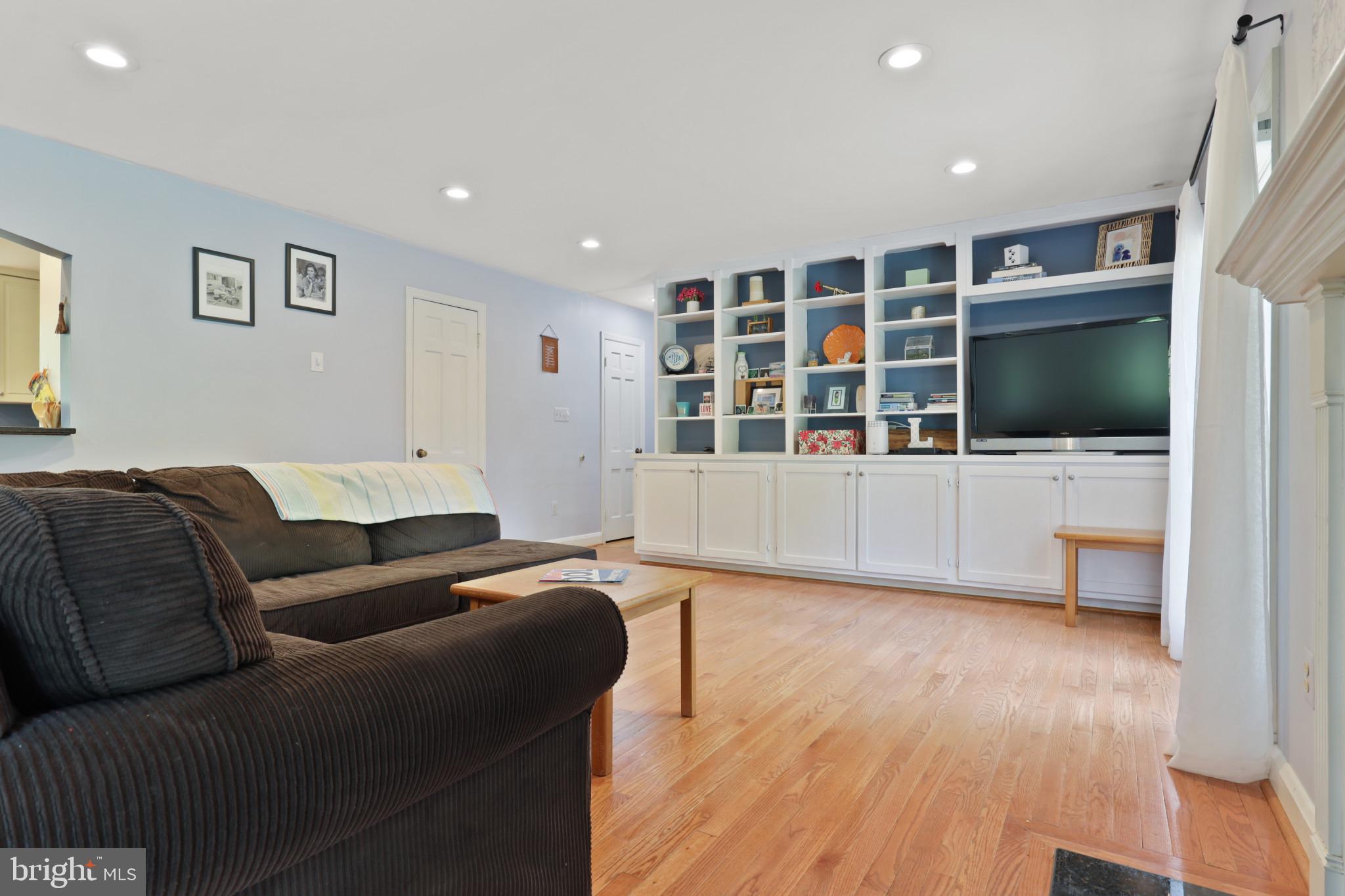 BRANTWOOD - Residential