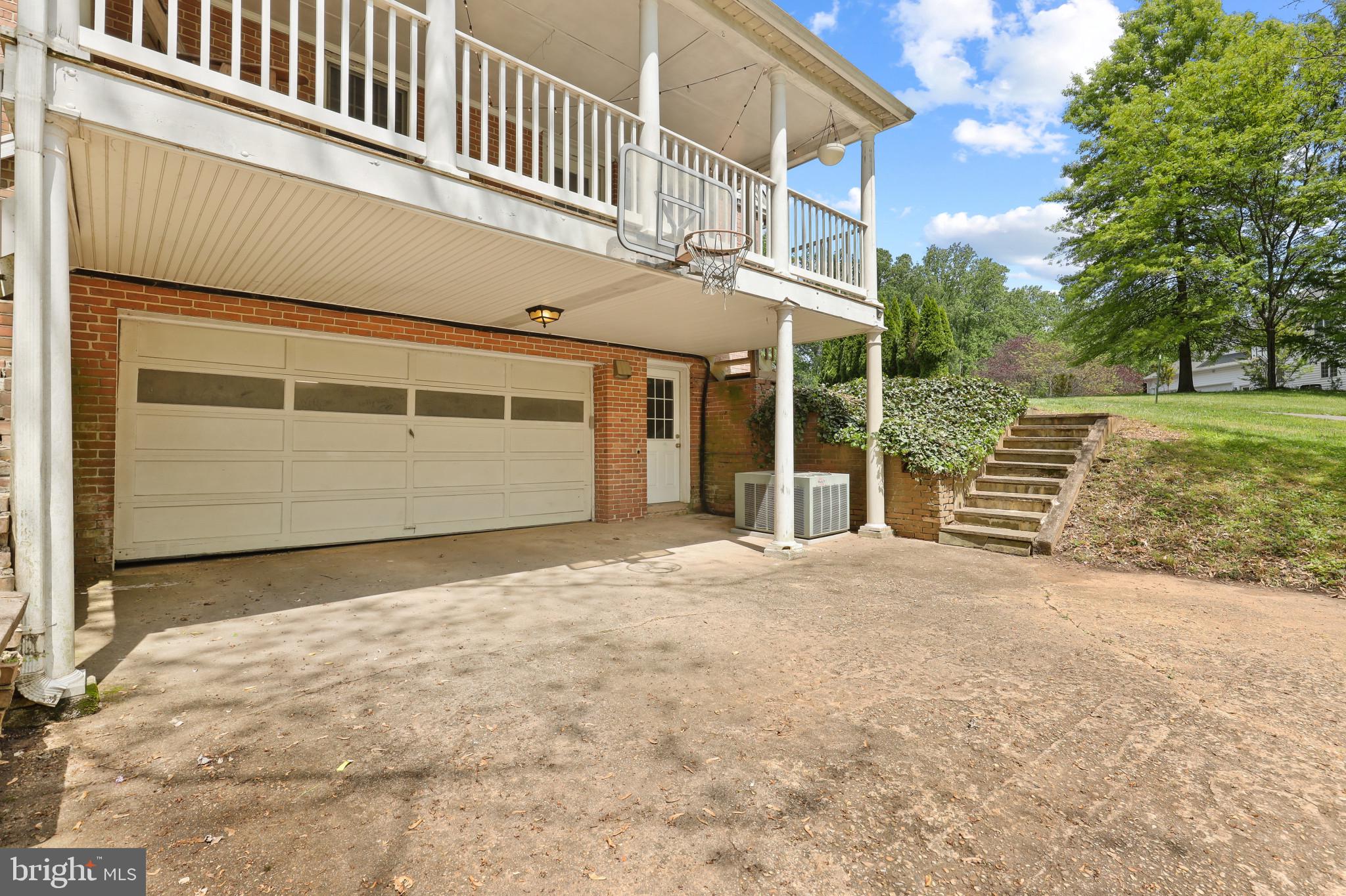 BRANTWOOD - Residential