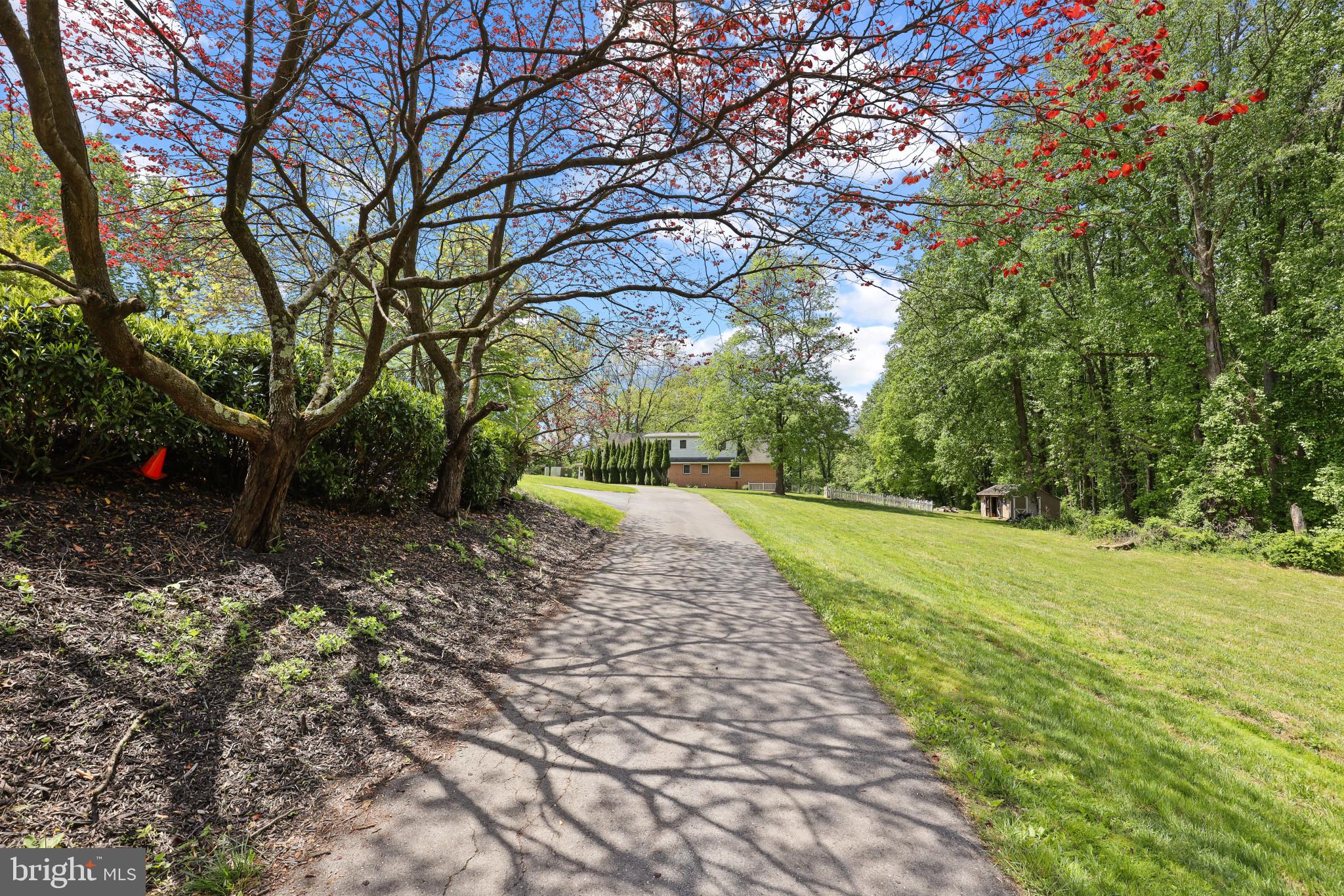 BRANTWOOD - Residential