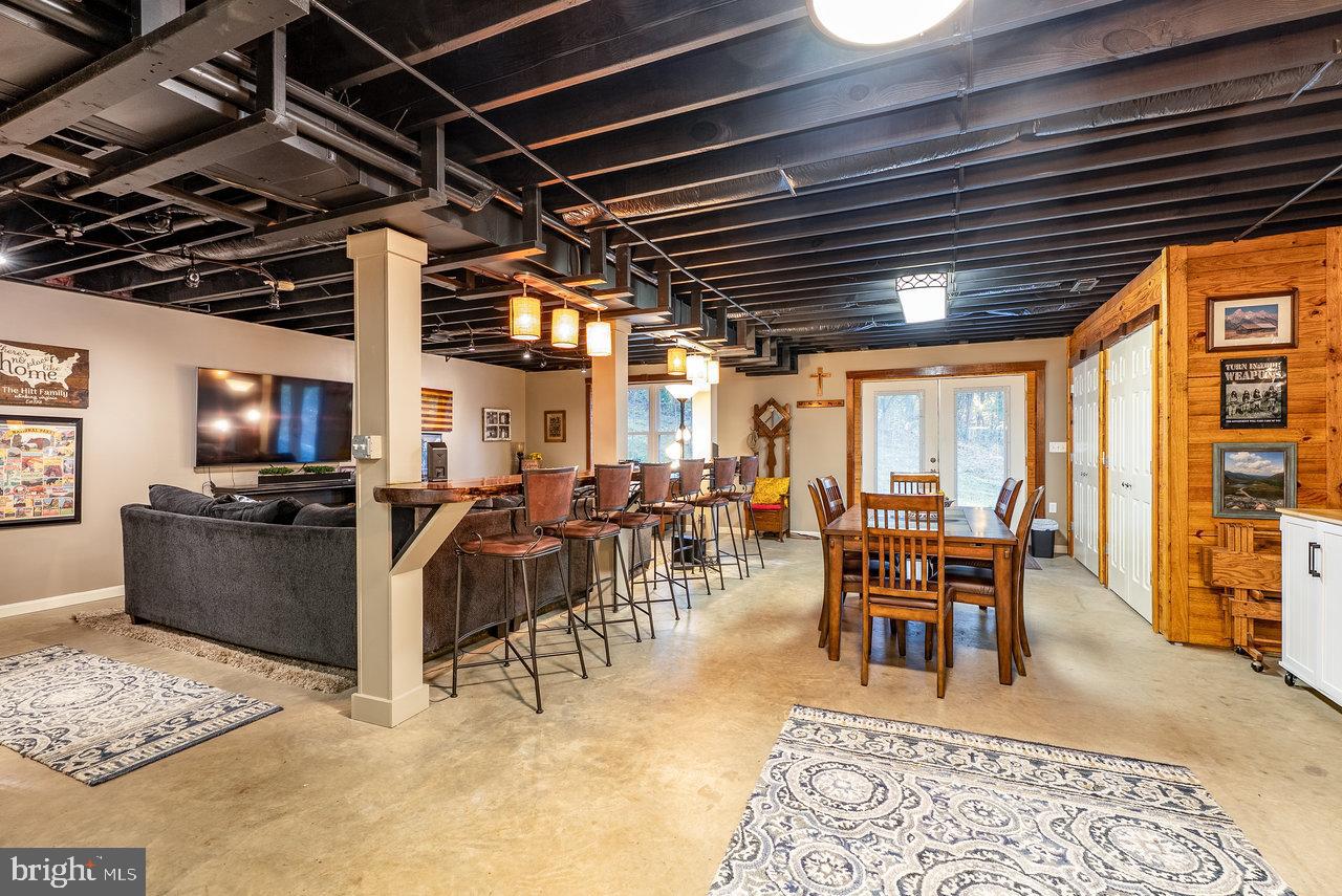 ARROWHEAD - Residential