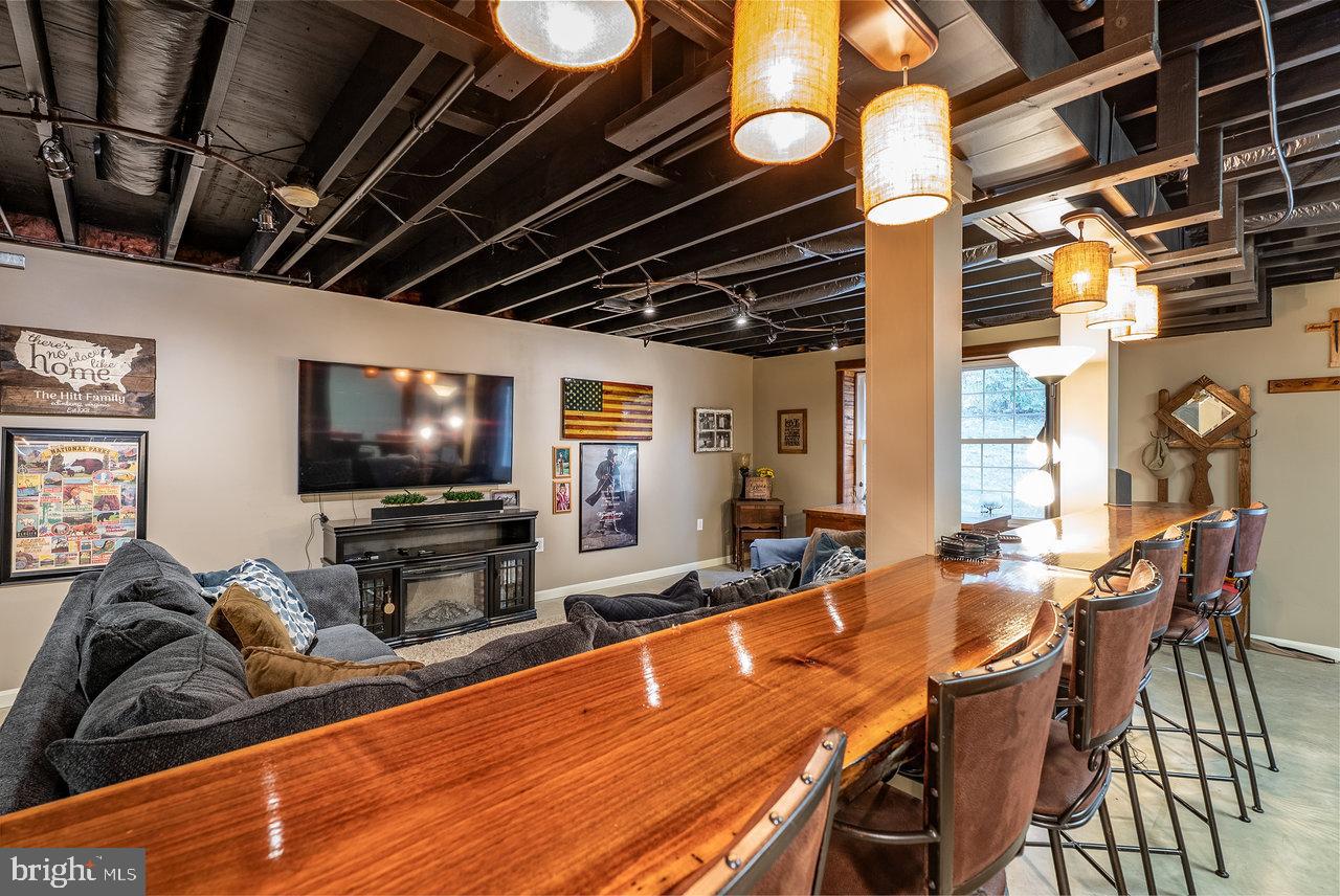 ARROWHEAD - Residential