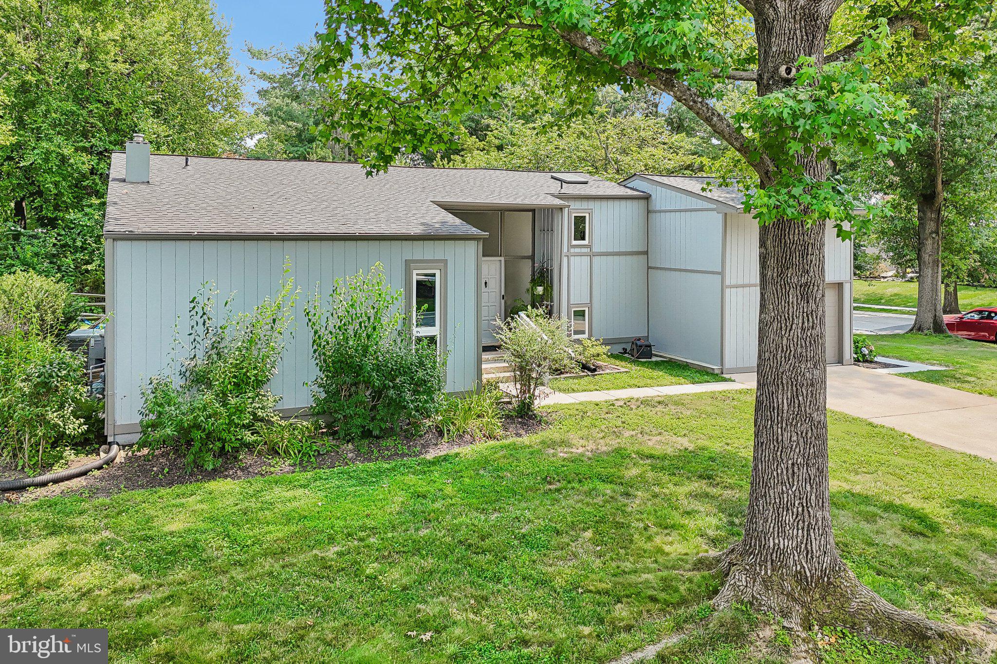 10128 GOODBODY COURT