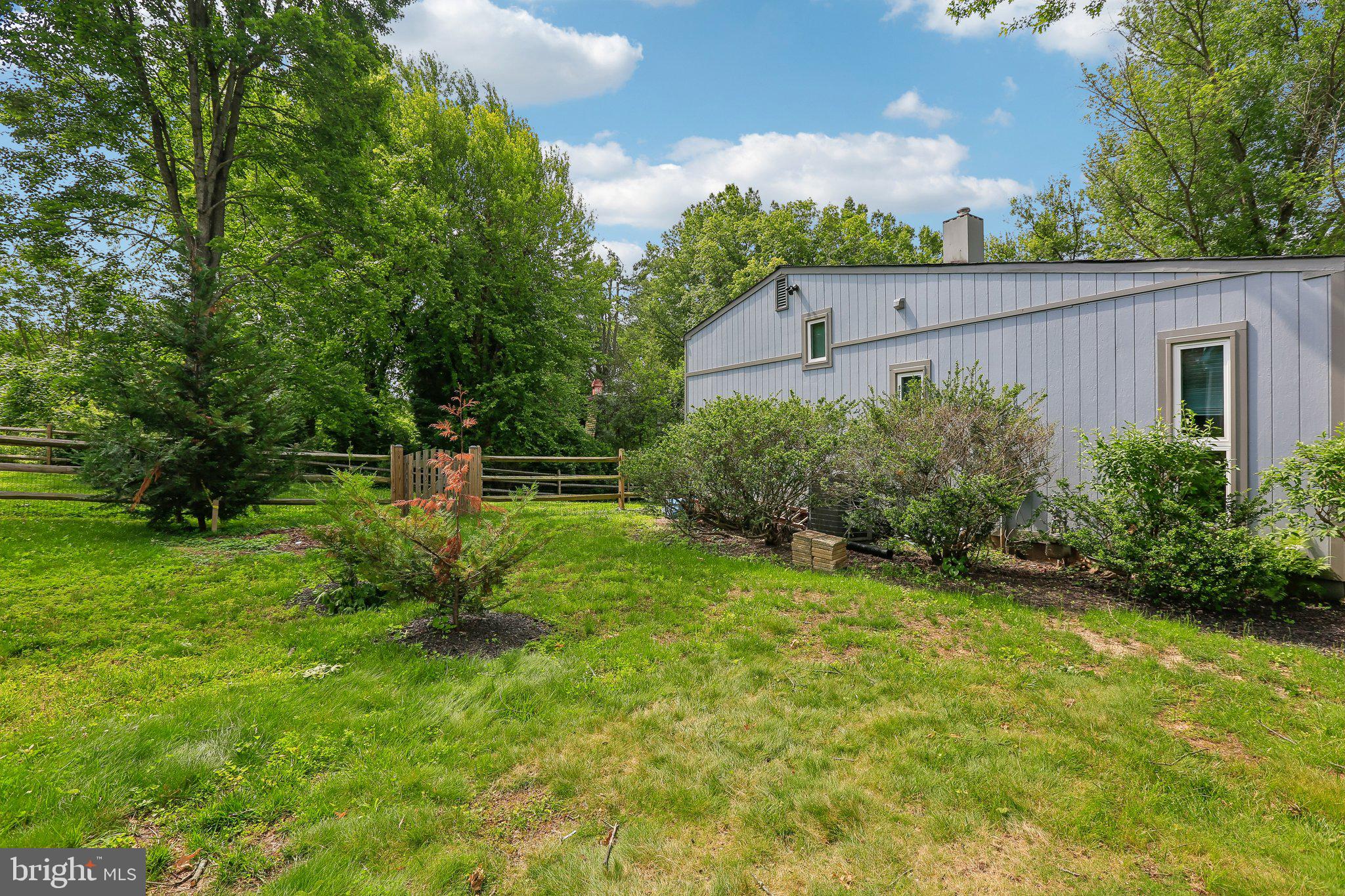 10128 GOODBODY COURT