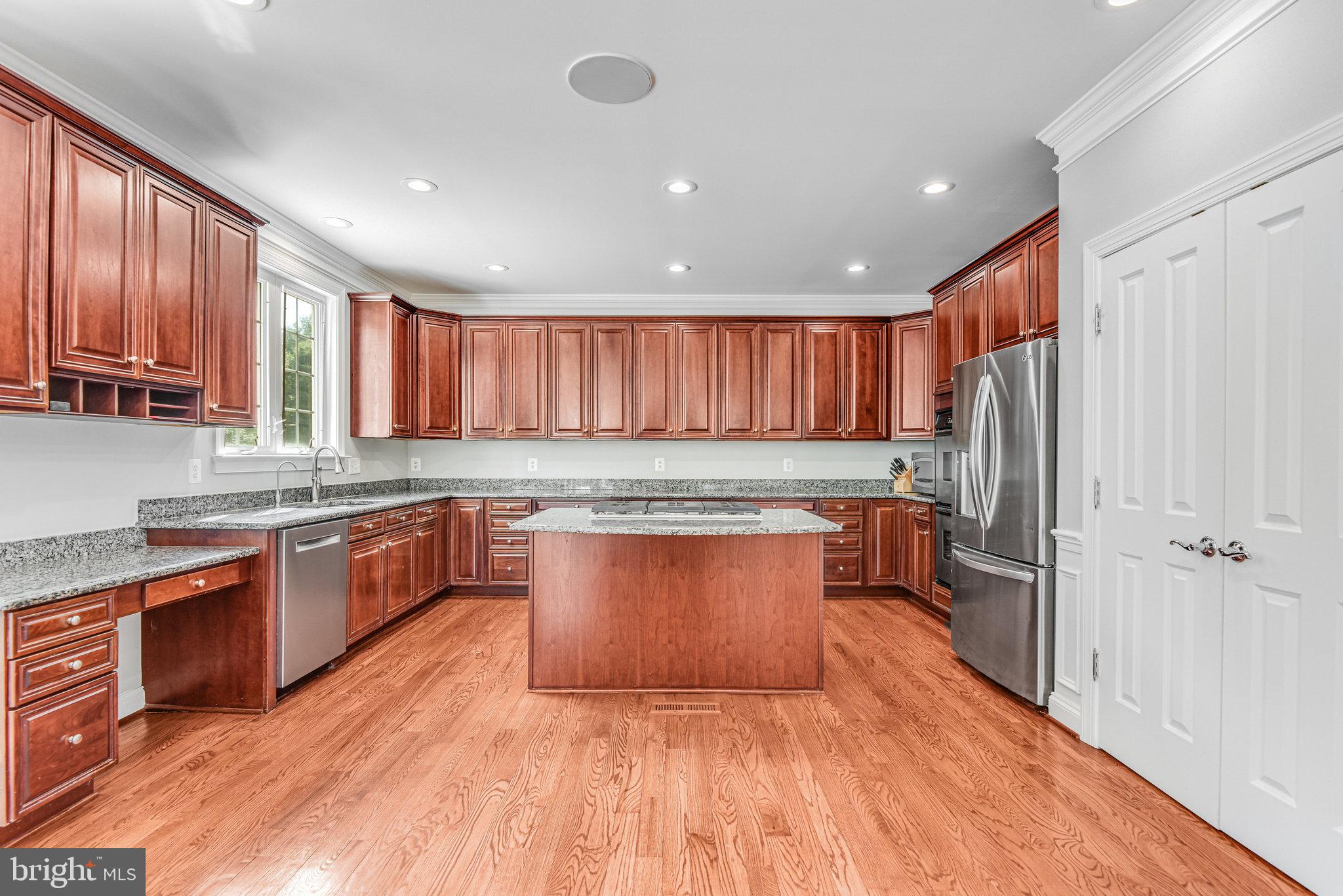 HAMPTON ESTATES - Residential