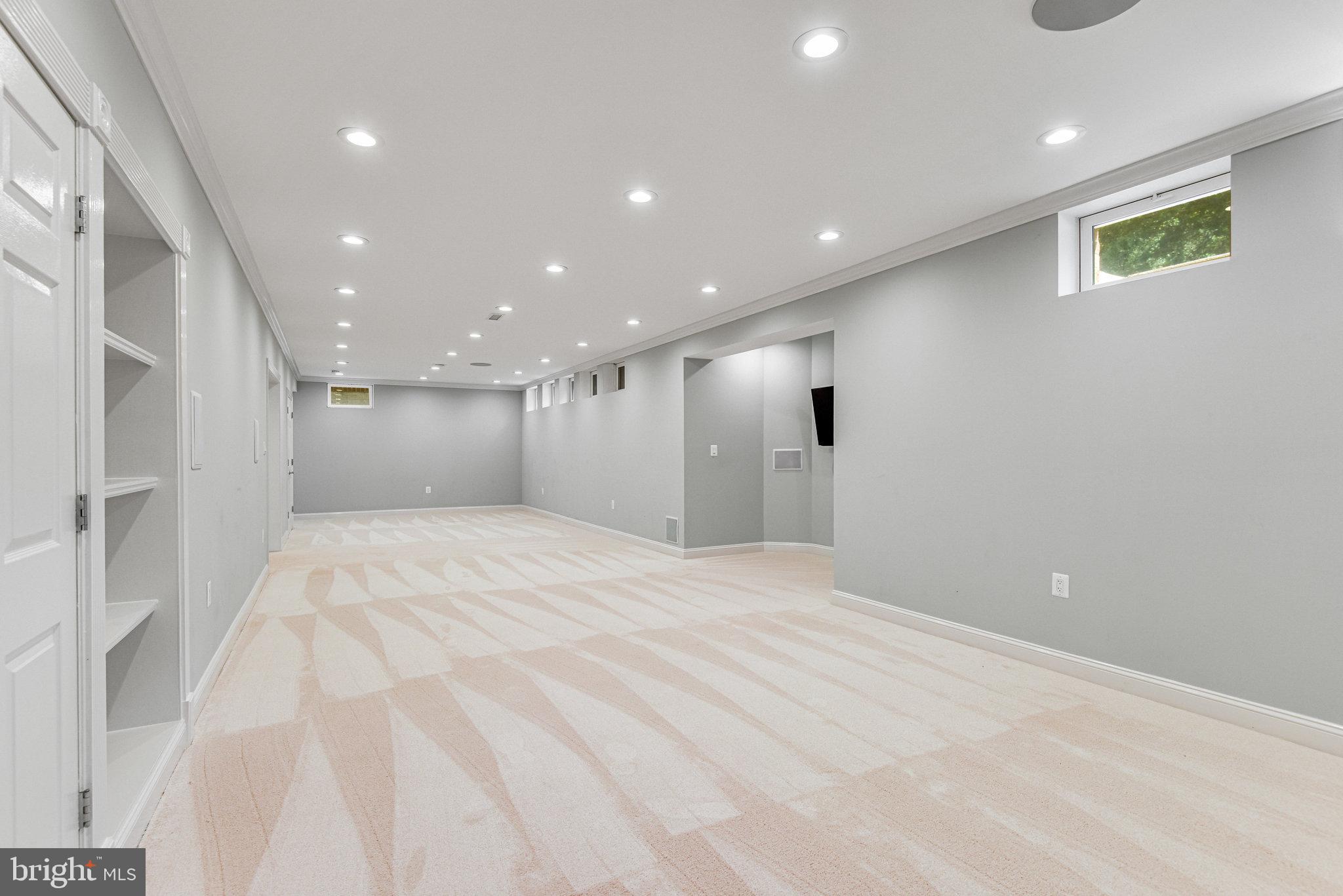 HAMPTON ESTATES - Residential