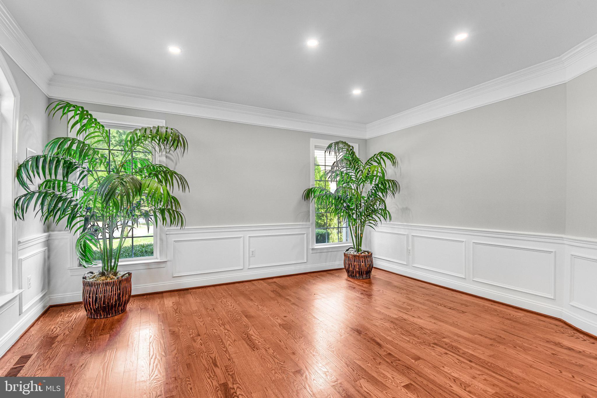 HAMPTON ESTATES - Residential