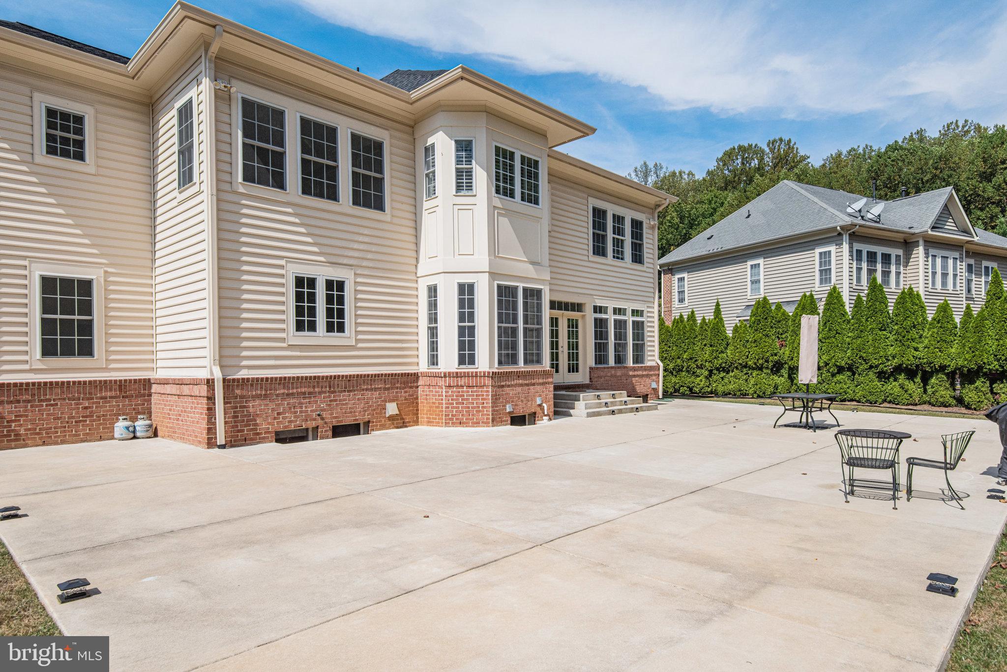 HAMPTON ESTATES - Residential