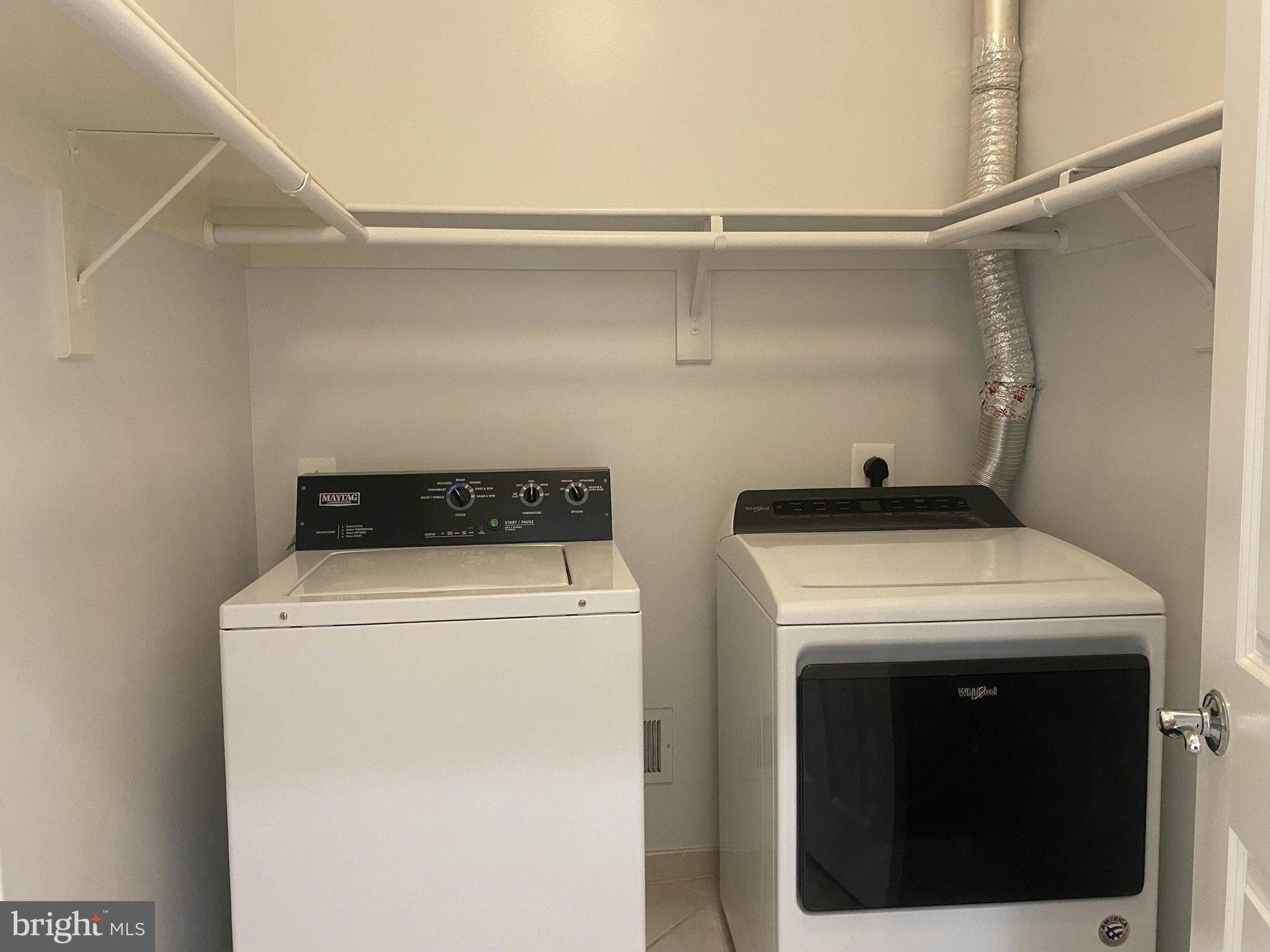 HAMPTON ESTATES - Residential