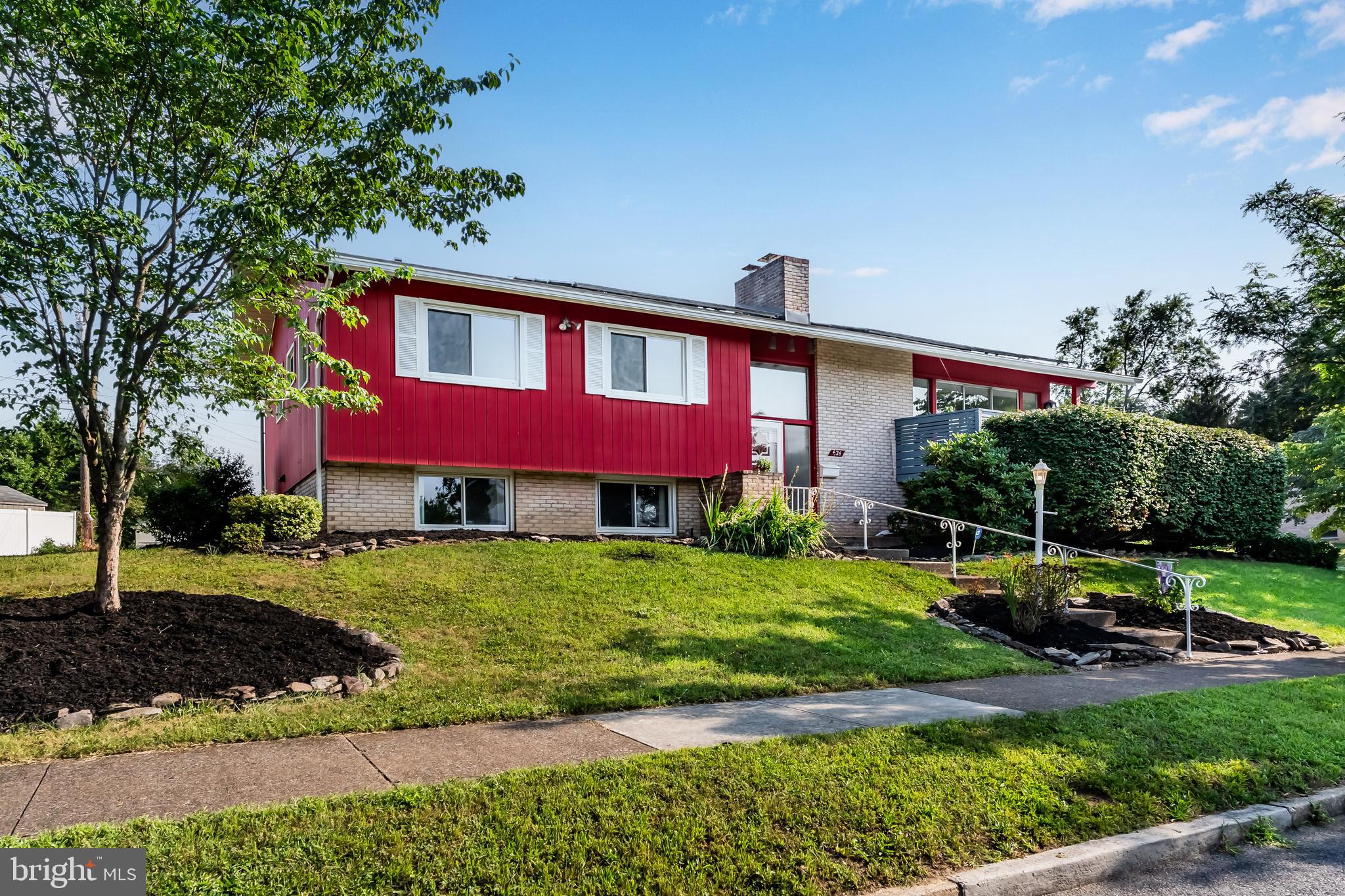 LATSHMERE MANOR - Residential