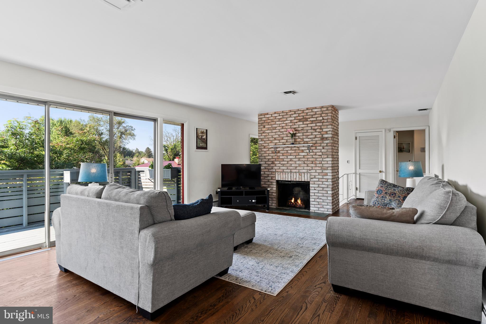 624 REDWOOD STREET