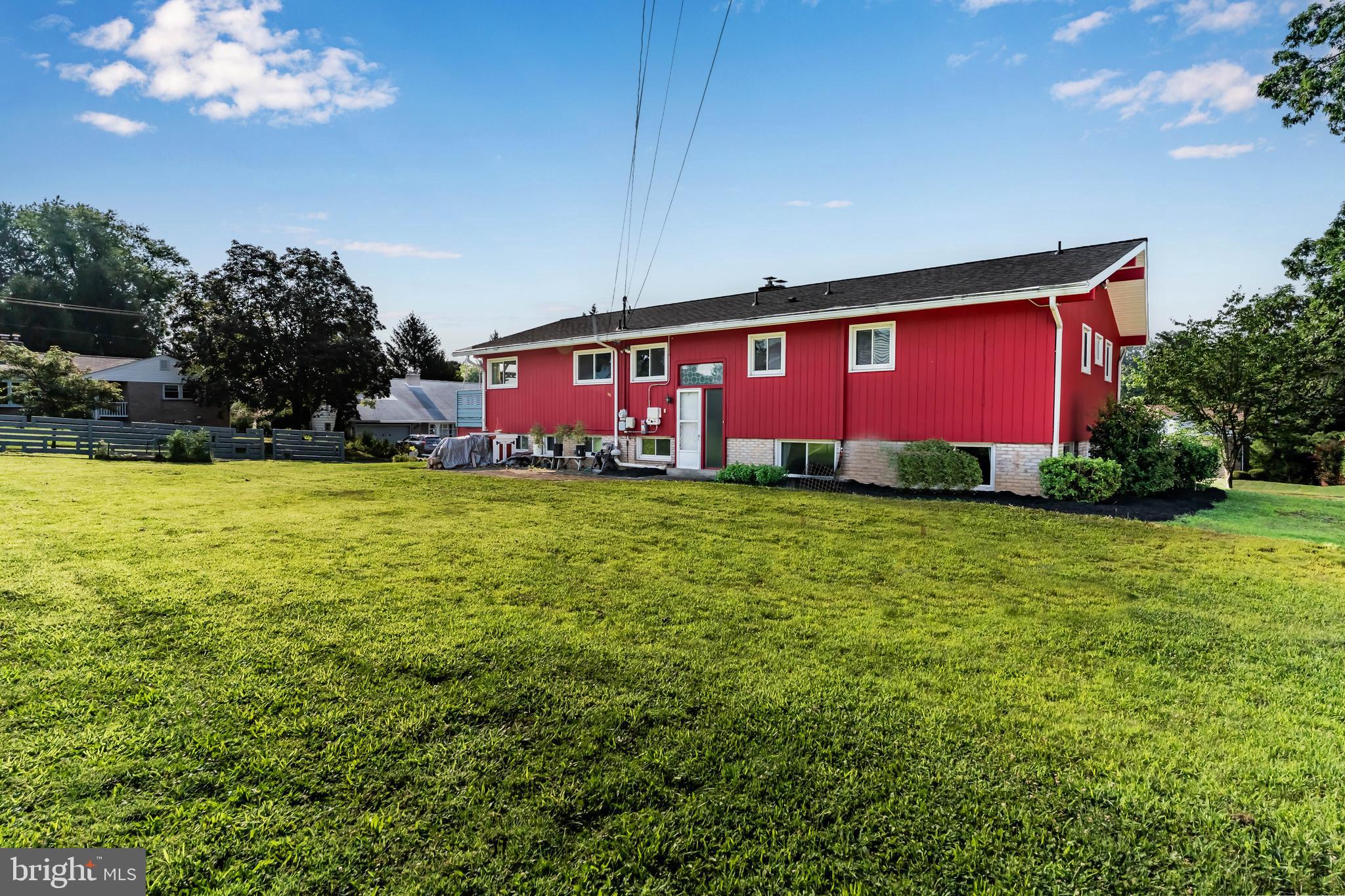 LATSHMERE MANOR - Residential