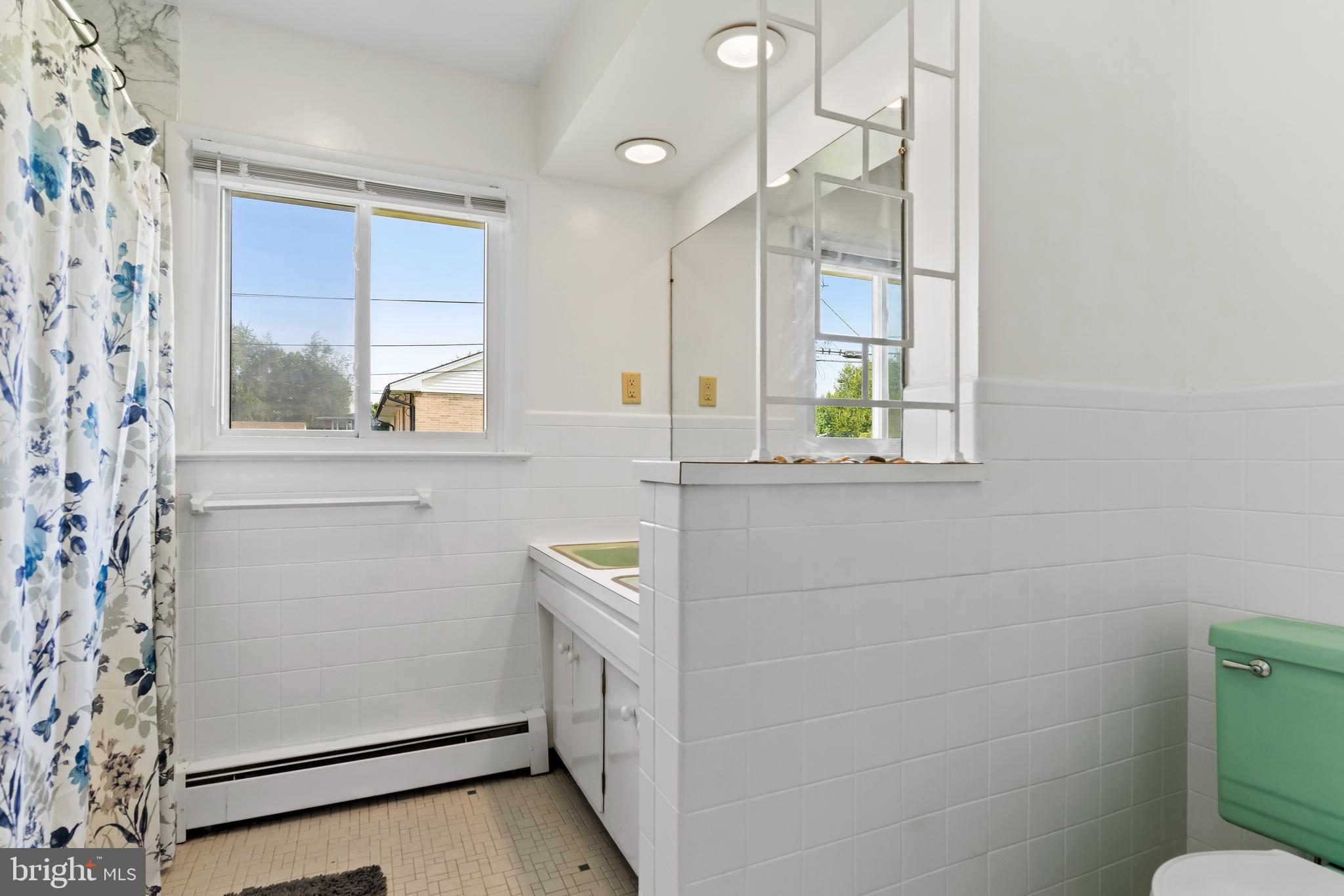 LATSHMERE MANOR - Residential