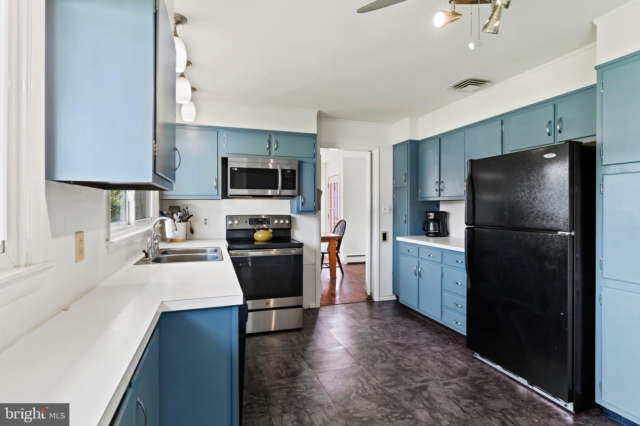 LATSHMERE MANOR - Residential