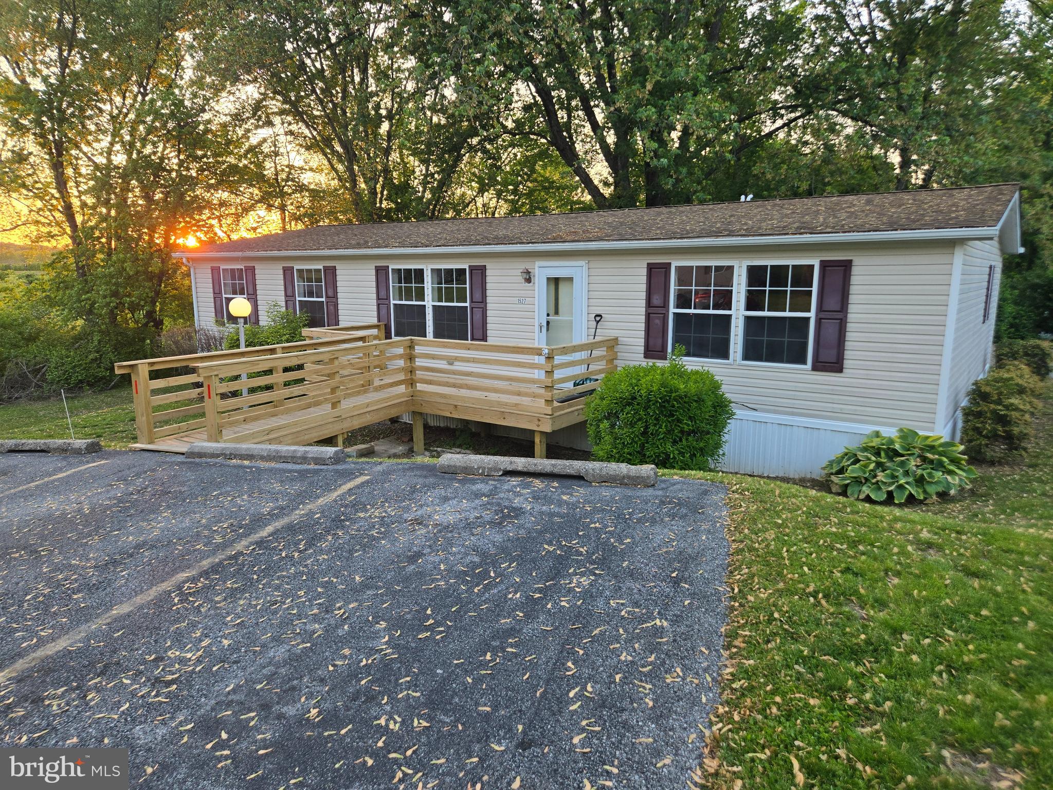 APPLEVILLE WEST - Residential