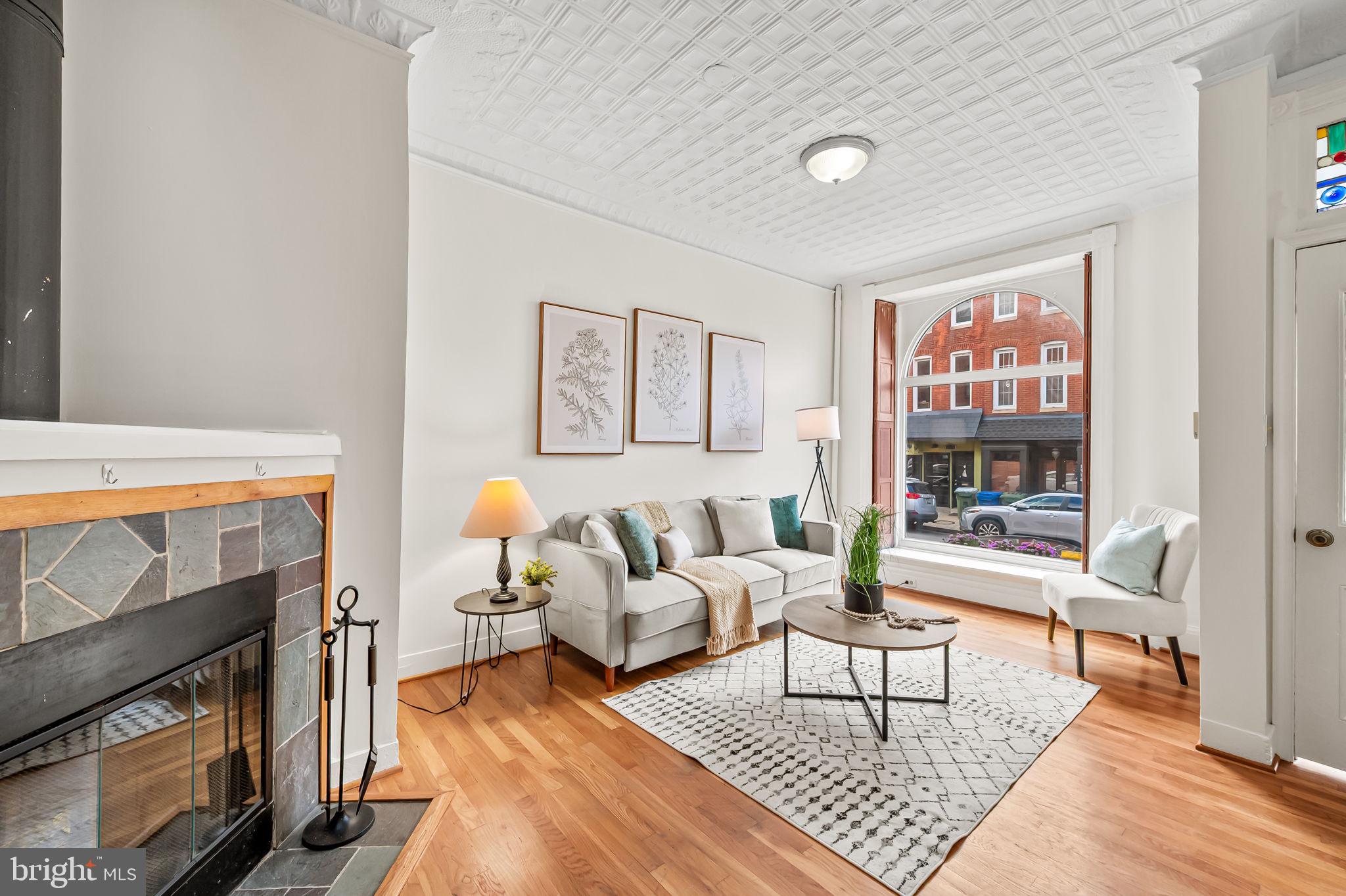1309 LIGHT STREET