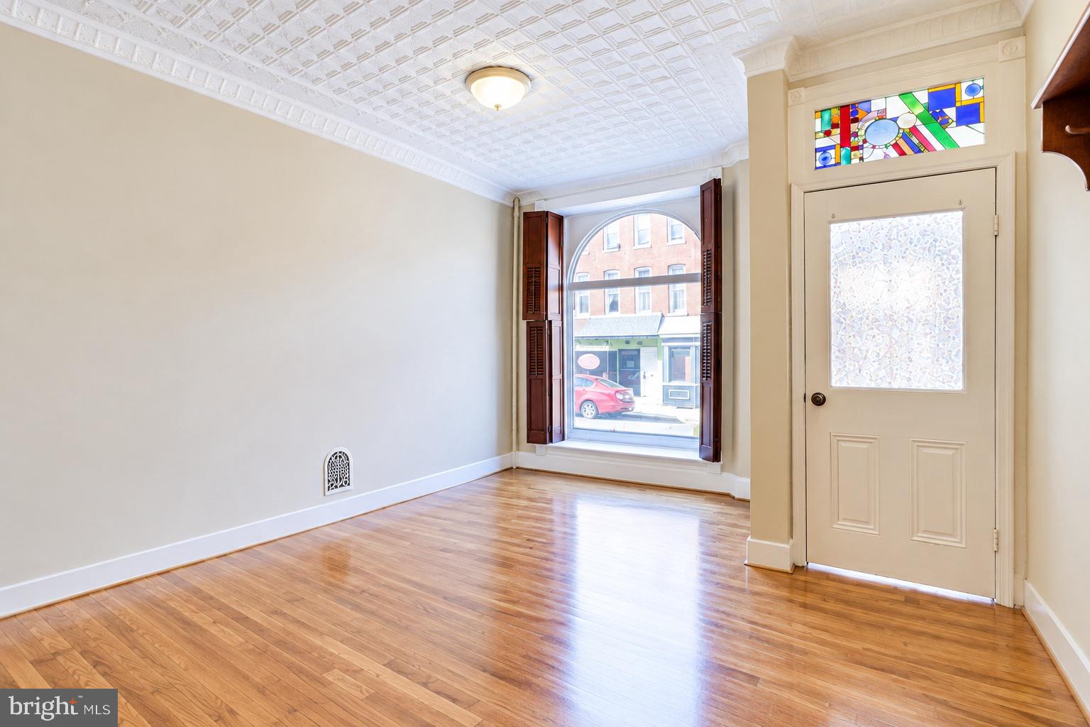 1309 LIGHT STREET