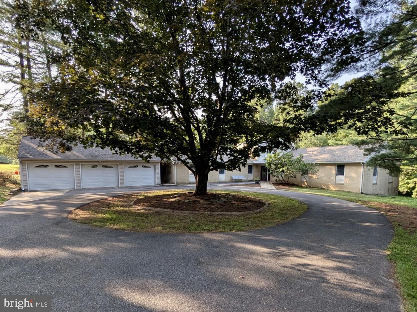 2531 REDBUD LANE