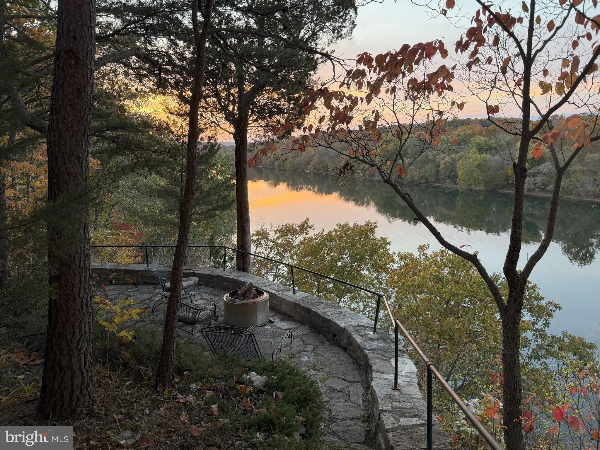 1489 WHITINGS NECK ROAD