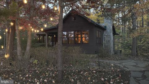 1489 WHITINGS NECK ROAD MARTINSBURG WV 25404