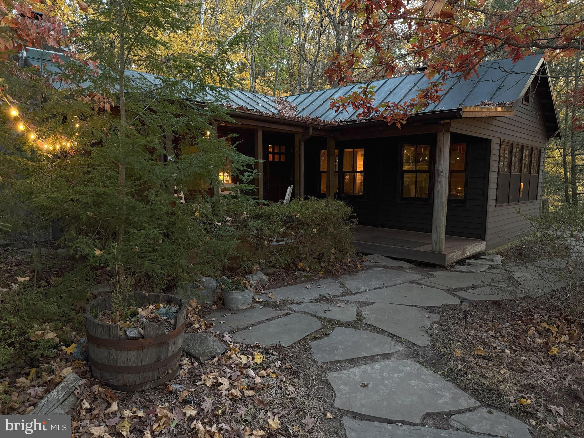 1489 WHITINGS NECK ROAD