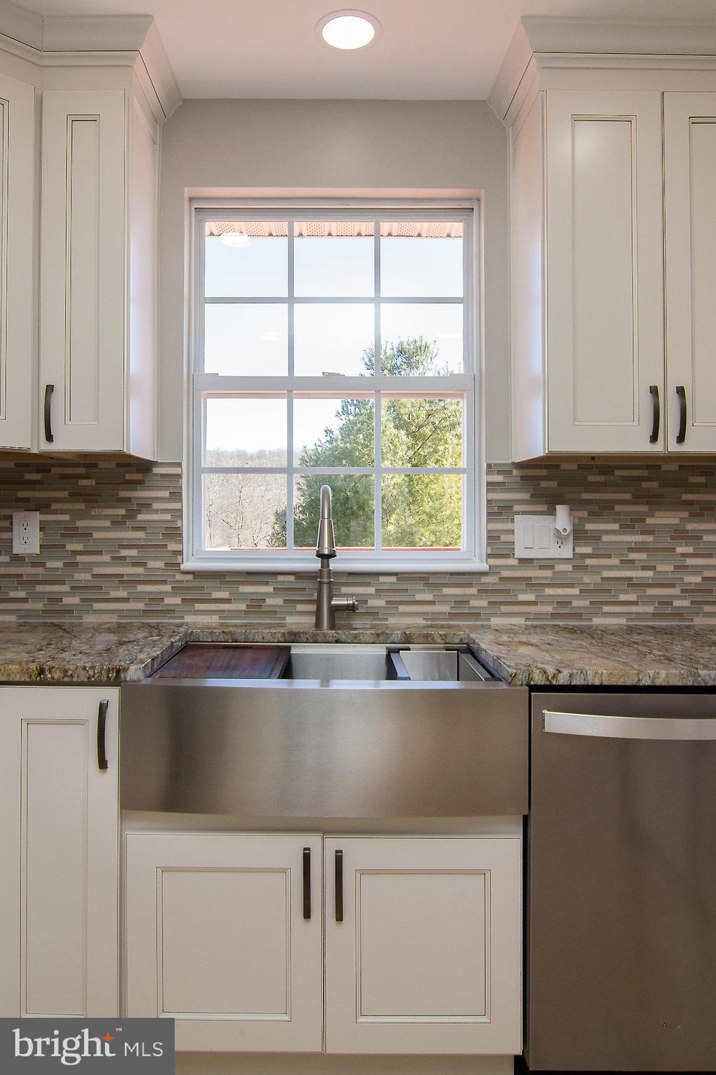 CROSSROADS OVERLOOK - Residential