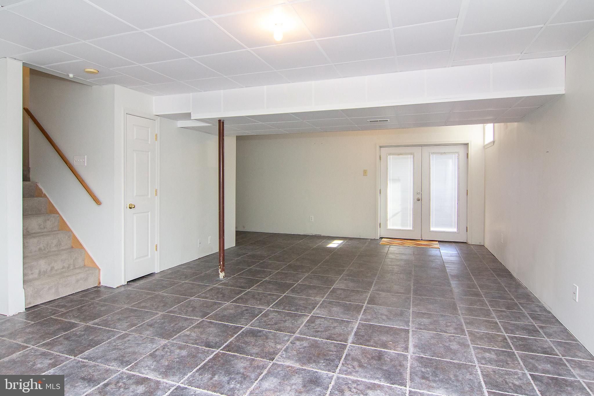 CROSSROADS OVERLOOK - Residential